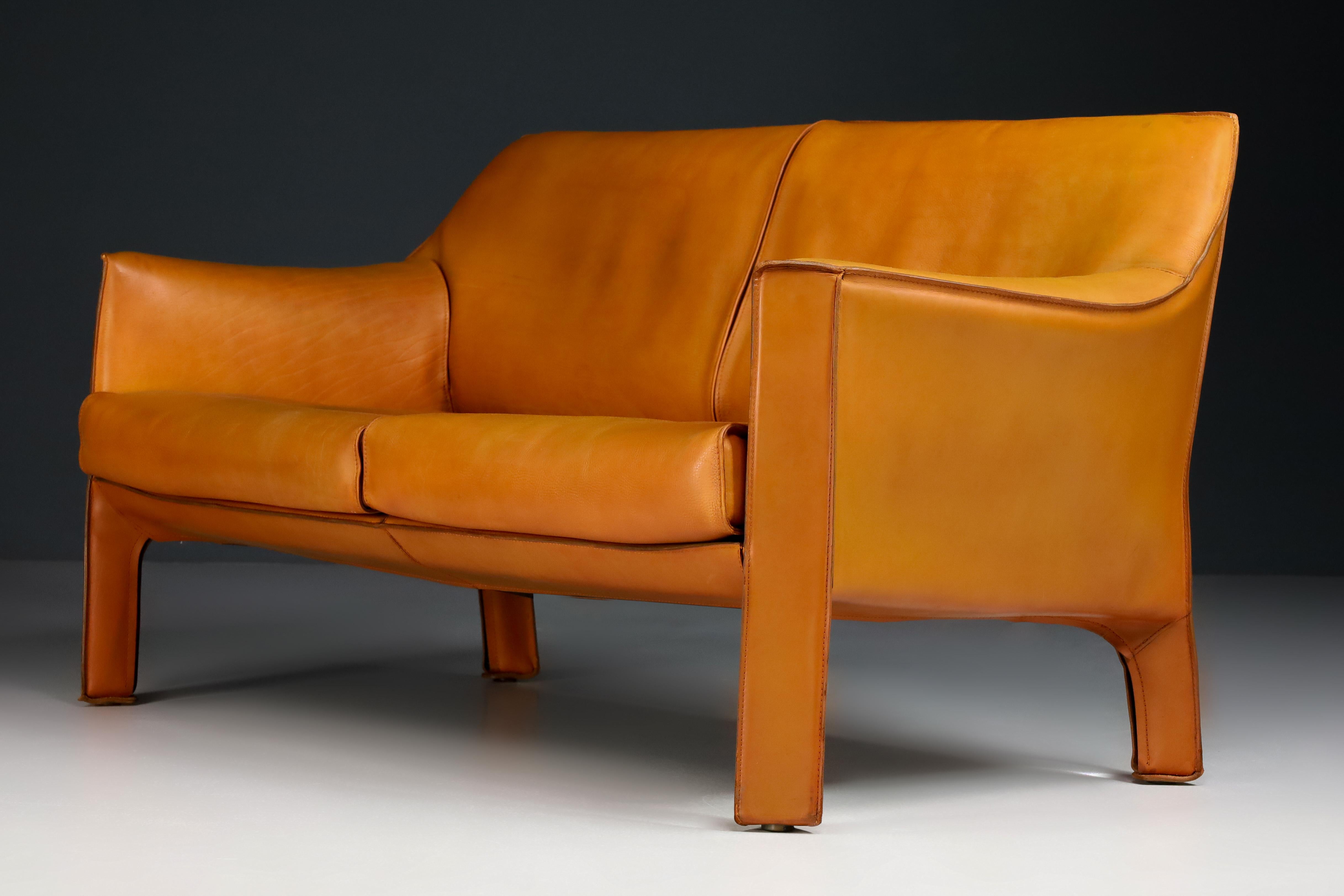 Mid-Century Modern Mario Bellini for Cassina Cab 415 Buffalo Cognac Leather Sofa/Bench Italy, 1980s