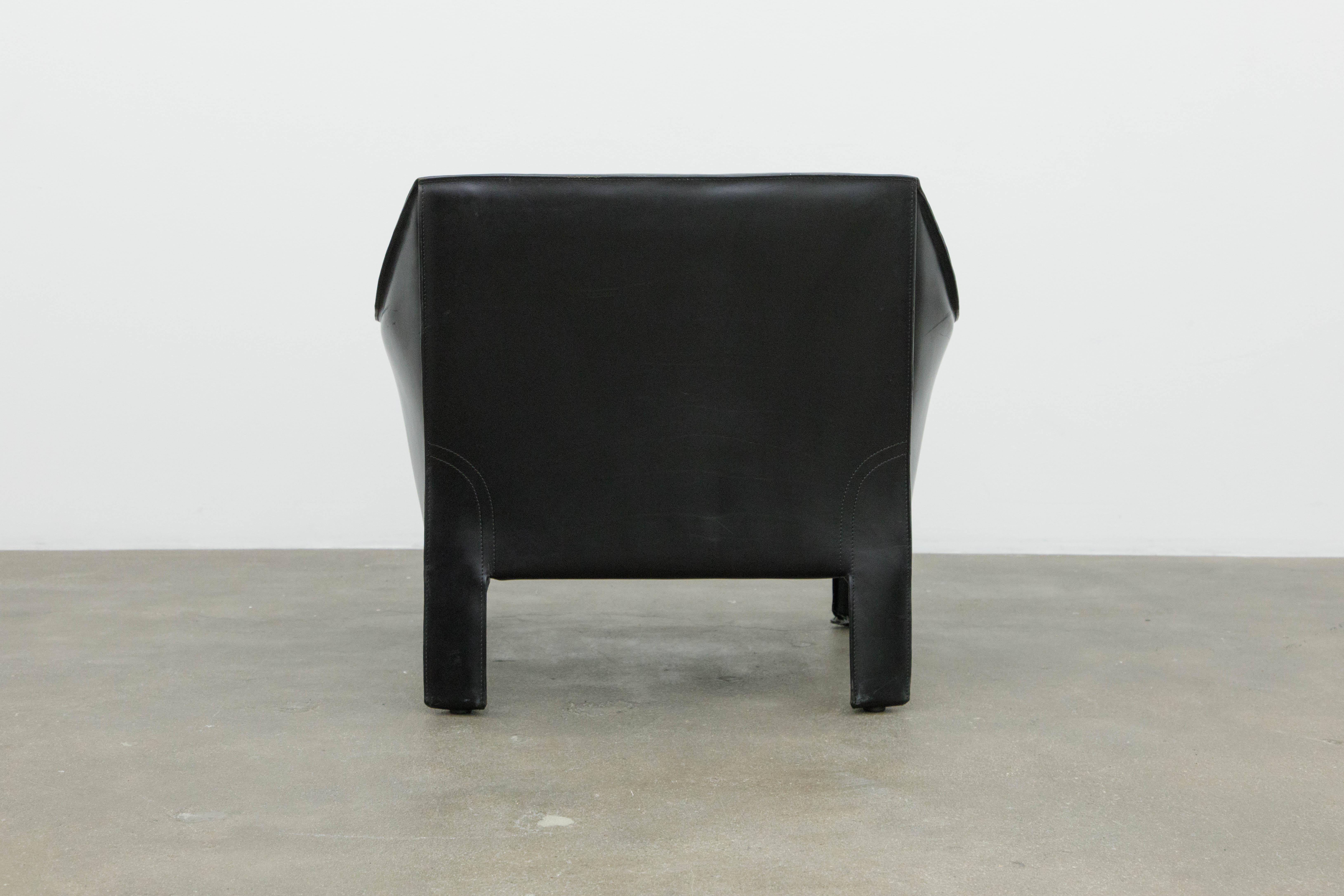 Mario Bellini for Cassina 'Cab #415' Buffalo Leather Club Chairs, Signed, 1980s 5