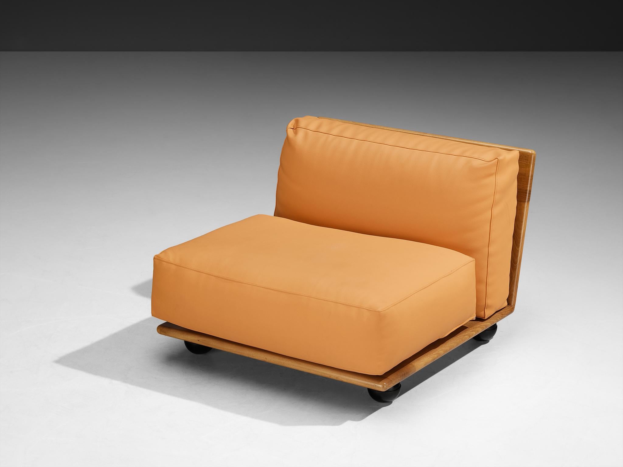Mario Bellini für Cassina 'Pianura' Loungesessel aus Nussbaum und Leder (Postmoderne) im Angebot
