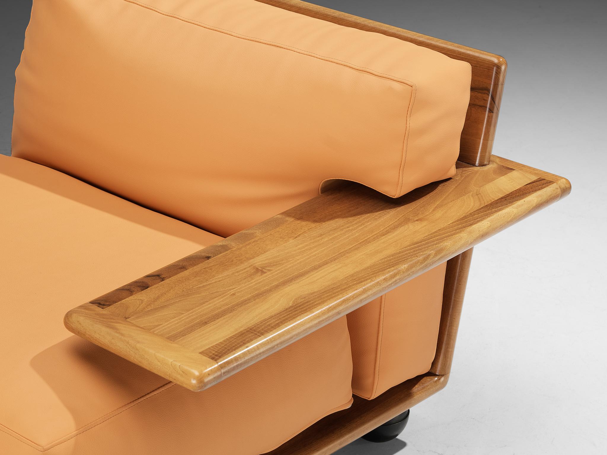 Mario Bellini para Cassina Sillones Pianura de nogal y cuero en venta 2