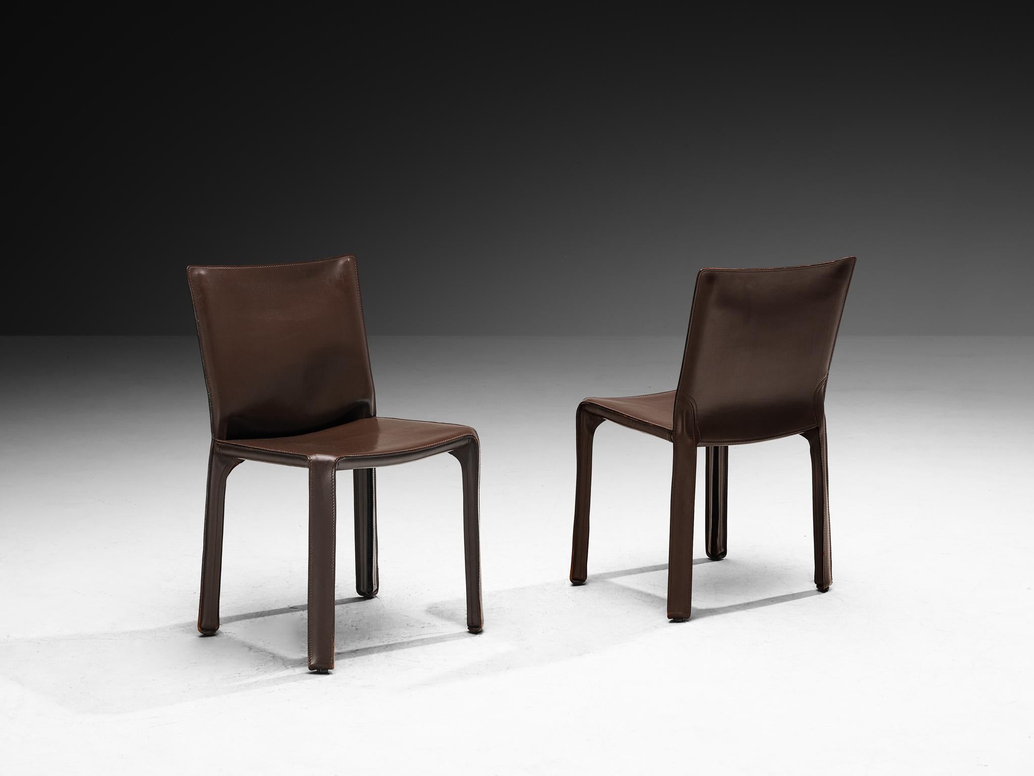 Postmoderne Mario Bellini pour Cassina Ensemble de huit chaises de salle à manger 'Cab' en cuir brun en vente
