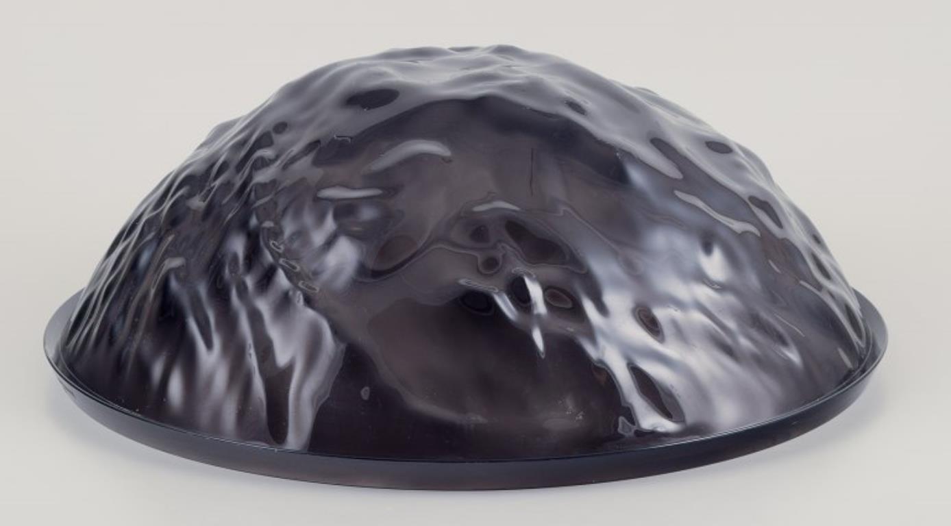 Mario Bellini pour KARTEL, Italie. Grand bol « Moon » en plastique couleur fumée Excellent état - En vente à Copenhagen, DK