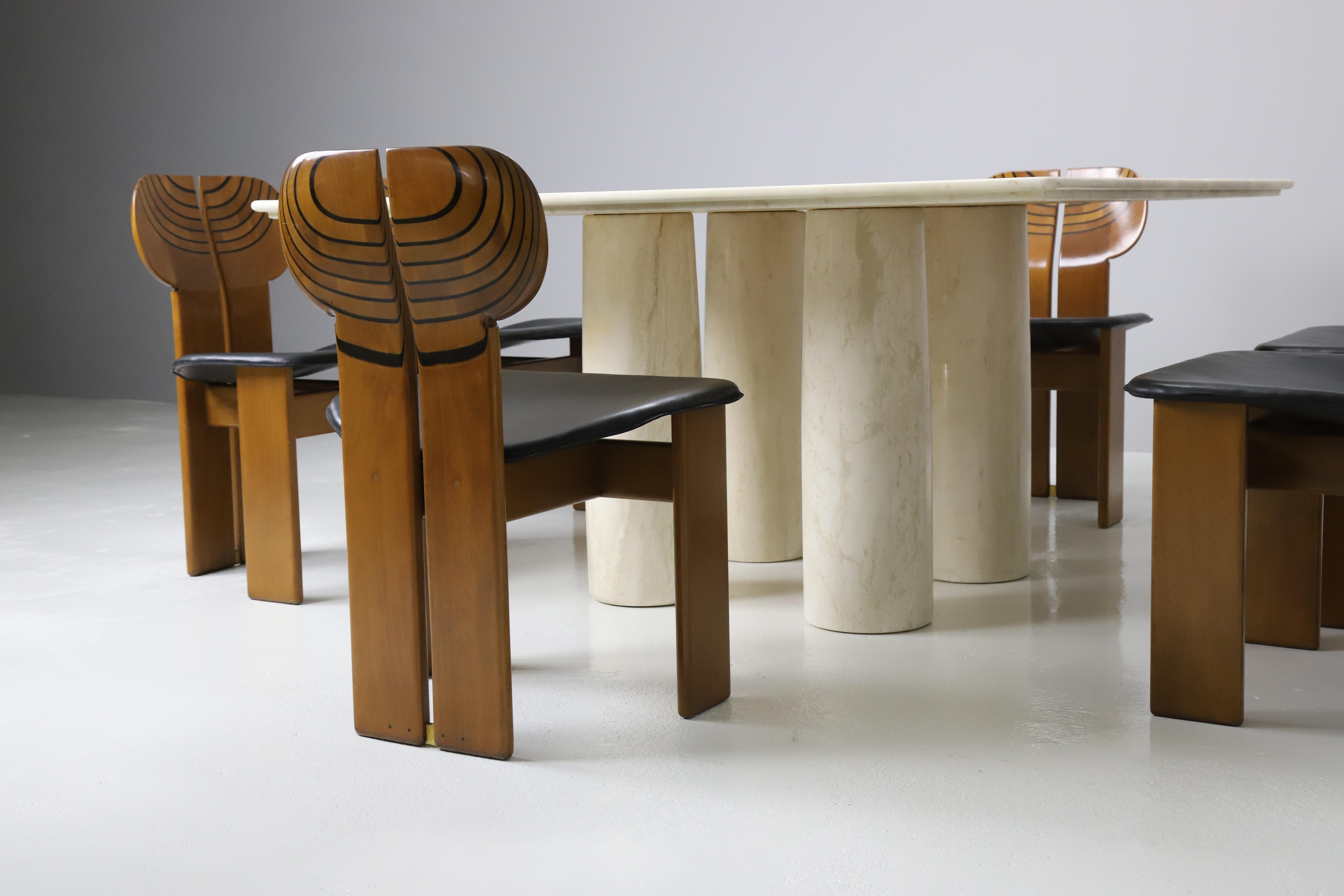 Table de salle à manger 