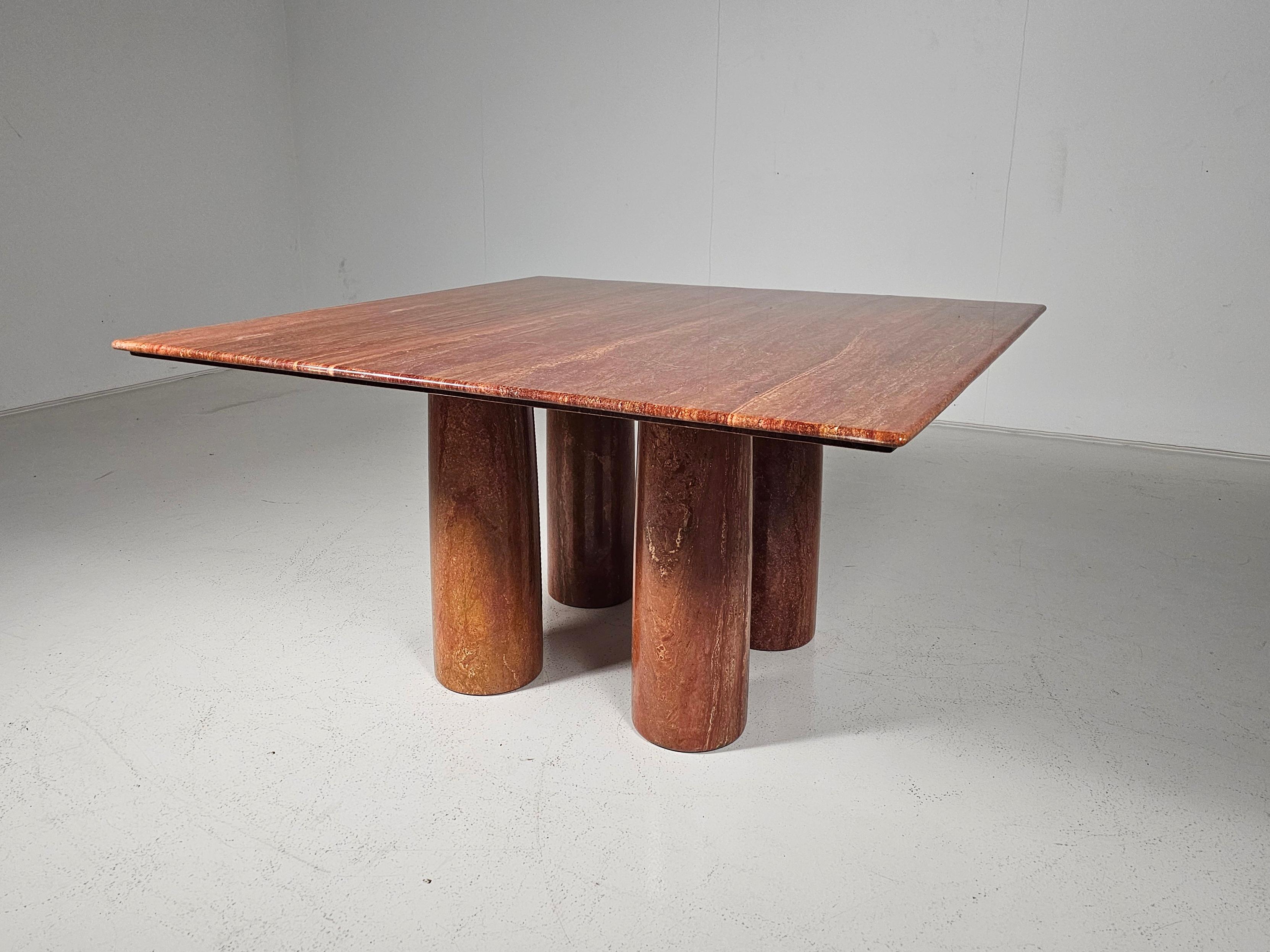 Table de salle à manger, 