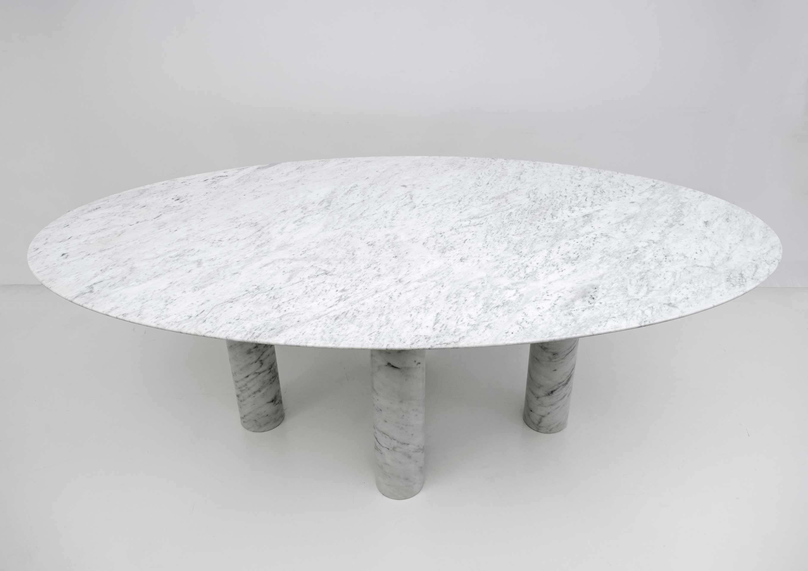 Postmoderne Mario Bellini table de salle à manger ovale italienne en marbre de Carrare pour Cassina, années 70 en vente