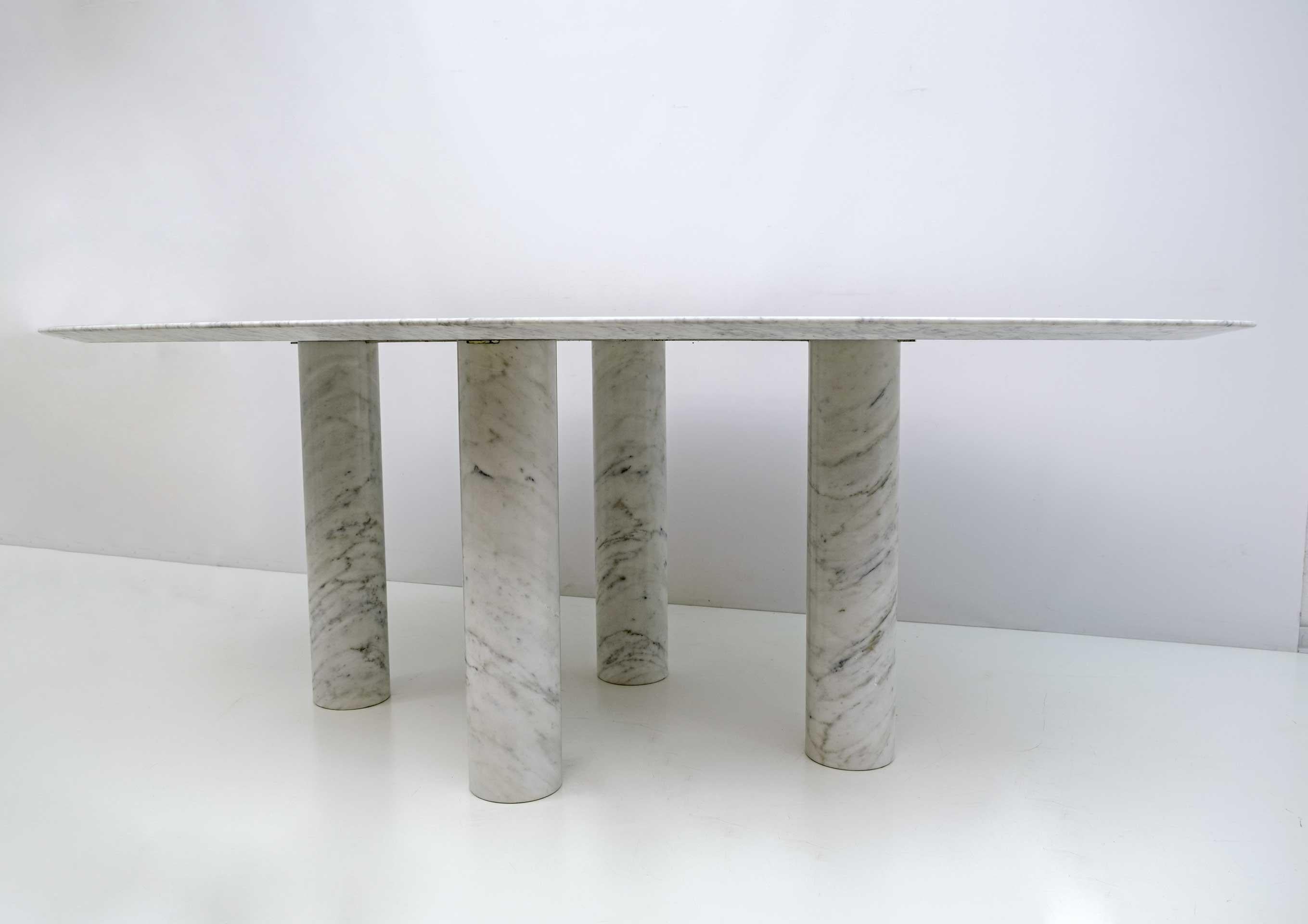 Mario Bellini Italian Carrara Marble Oval Dining Table for Cassina, 70s In Good Condition For Sale In Puglia, Puglia