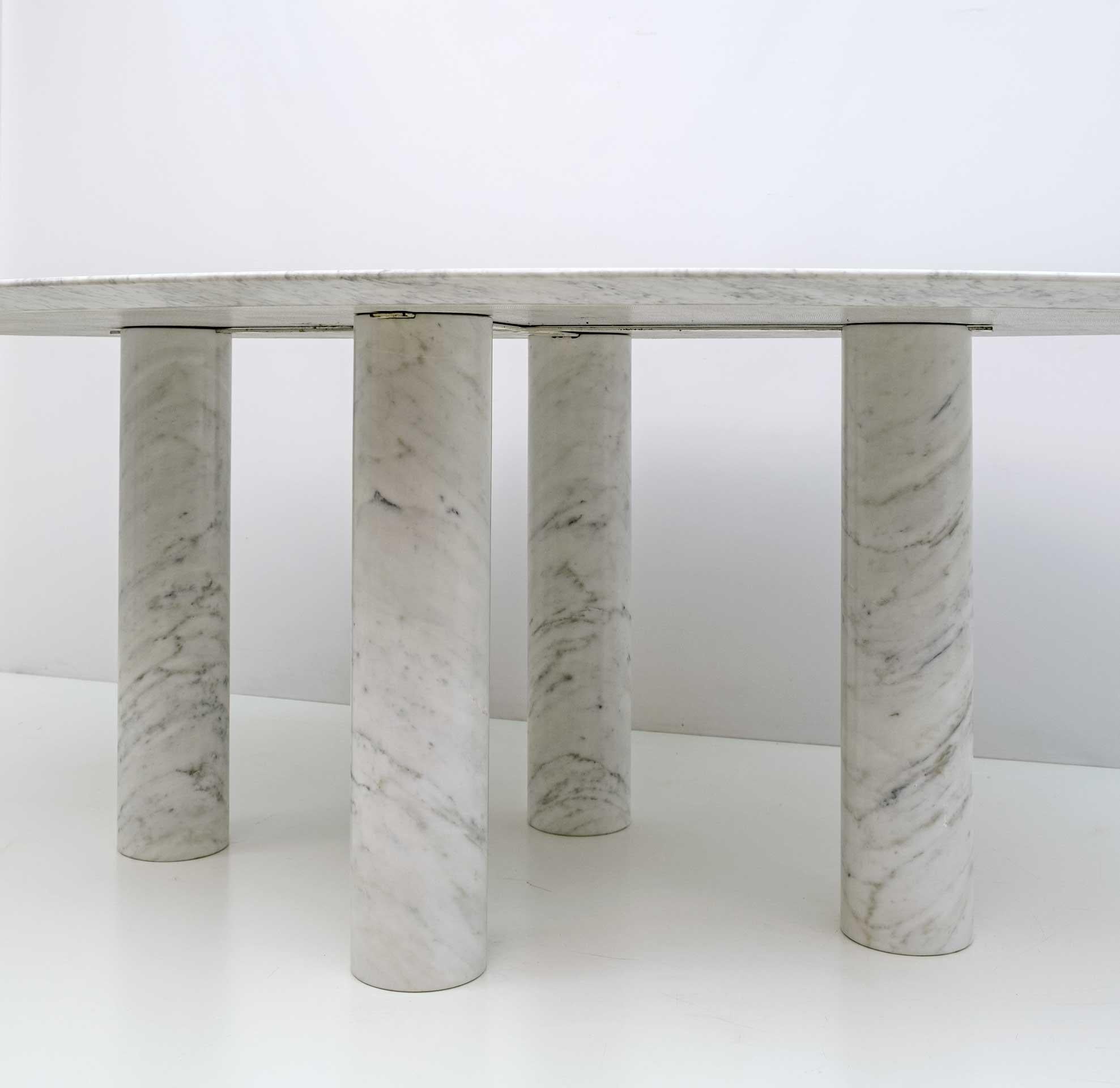 Ovaler Esstisch aus italienischem Carrara-Marmor von Mario Bellini für Cassina, 70er Jahre (Ende des 20. Jahrhunderts) im Angebot