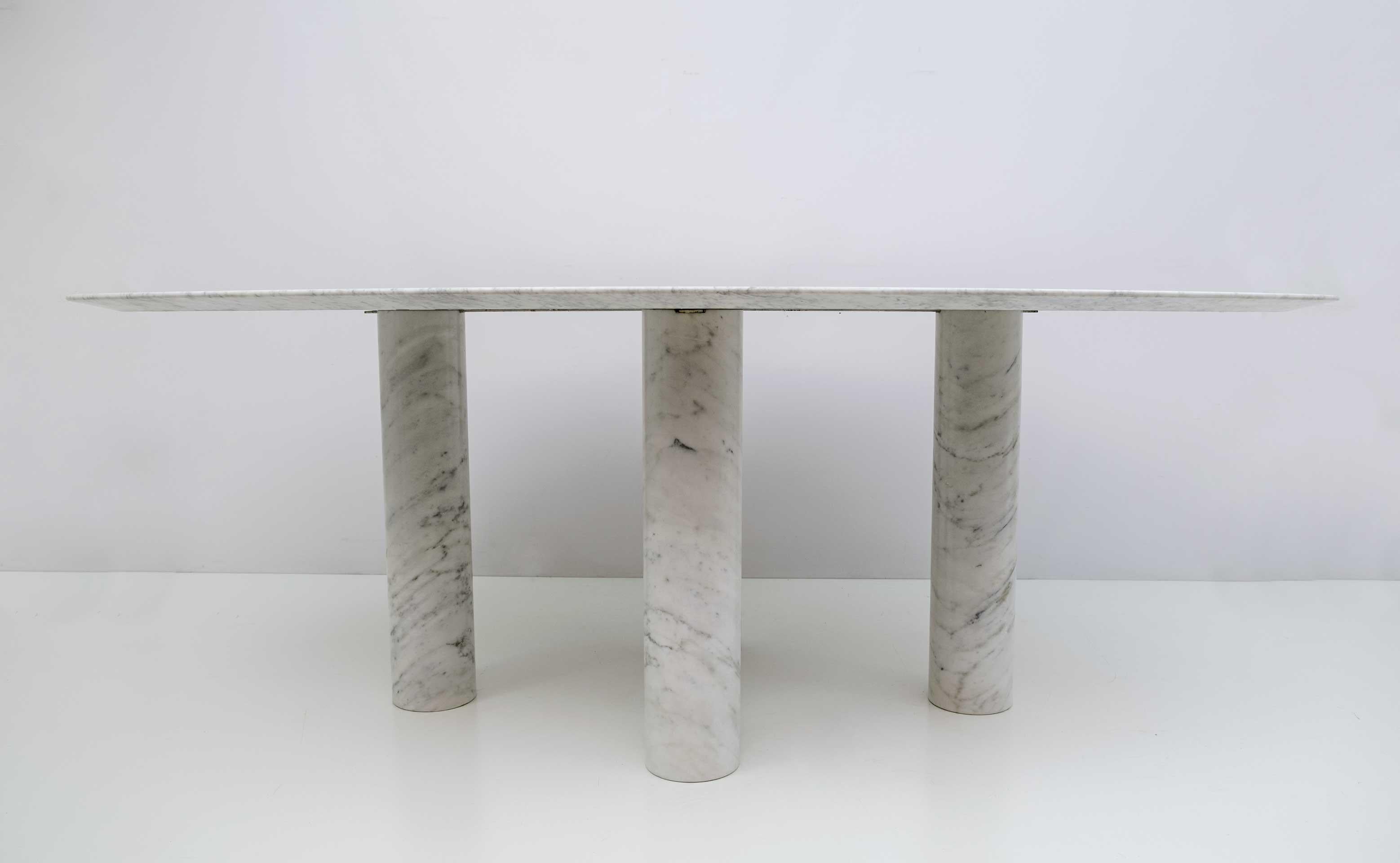 Ovaler Esstisch aus italienischem Carrara-Marmor von Mario Bellini für Cassina, 70er Jahre im Angebot 1
