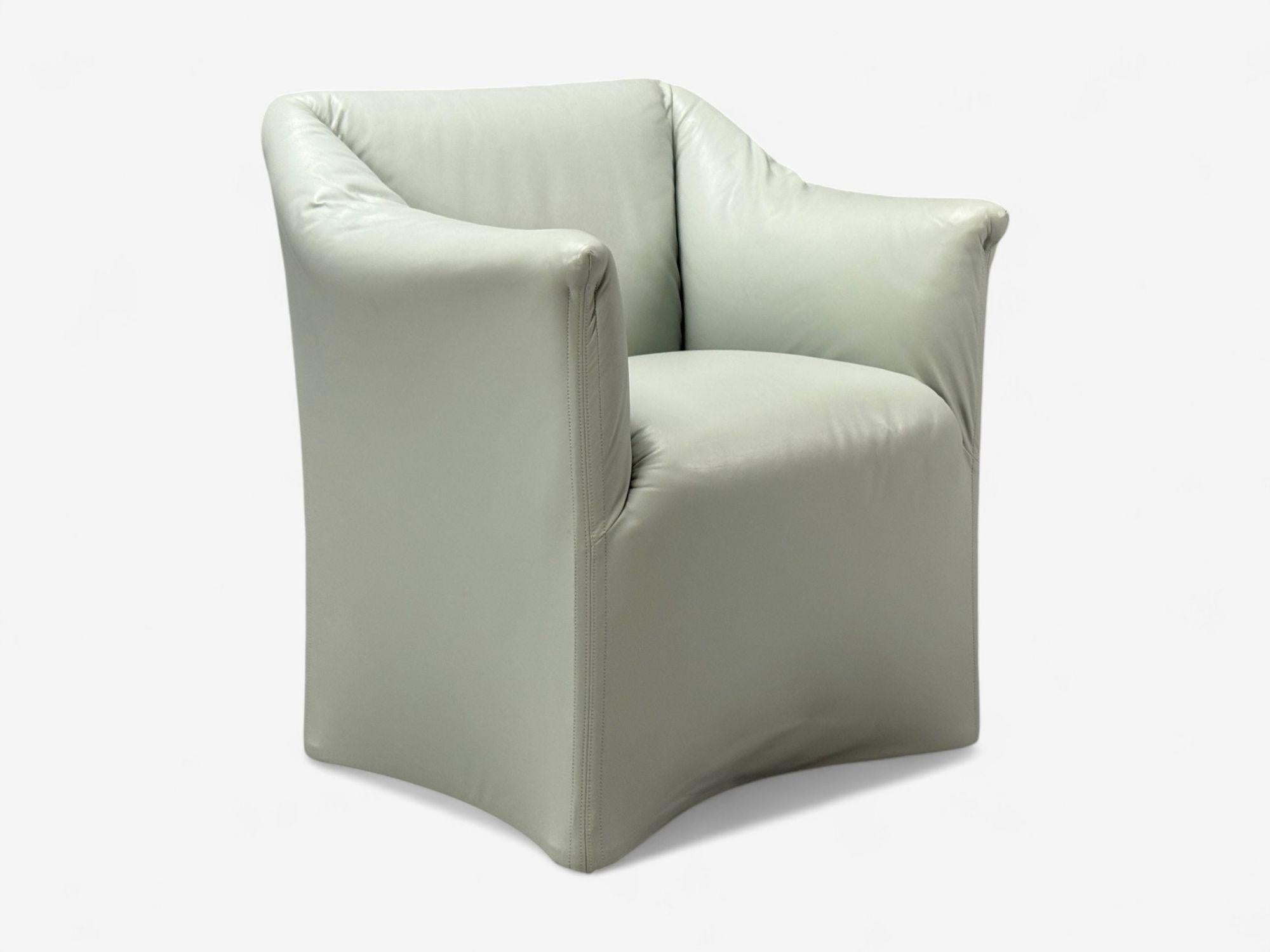 Mario Bellini, Italian Modern, Leather, Four Model 684 Armchairs, Italy, 1980s For Sale 2