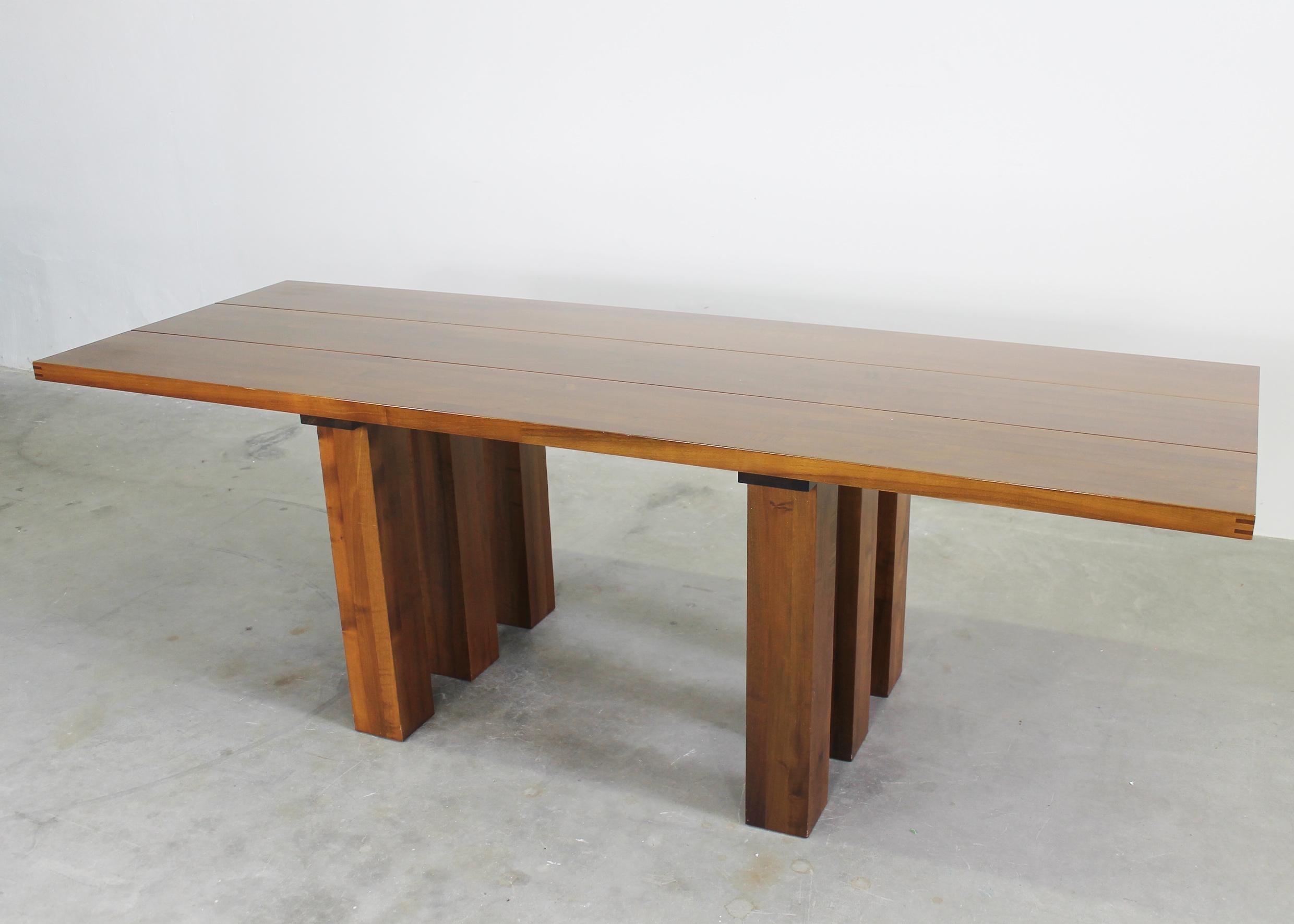 Mario Bellini La Basilica, rechteckiger Tisch aus Nussbaumholz von Cassina, 1980er Jahre (Sonstiges)