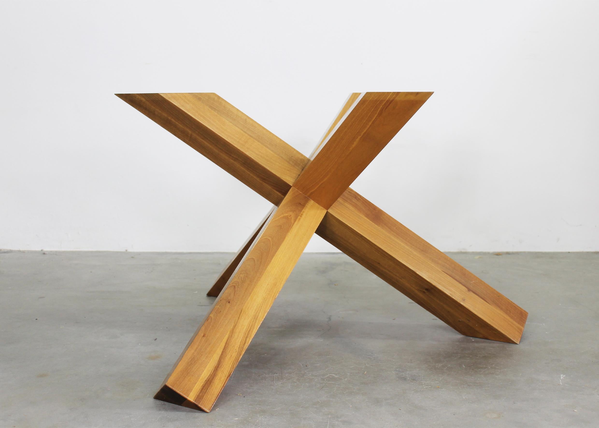 Table ronde Mario Bellini La Rotonda en Wood Wood par Cassina années 1980 en vente 1