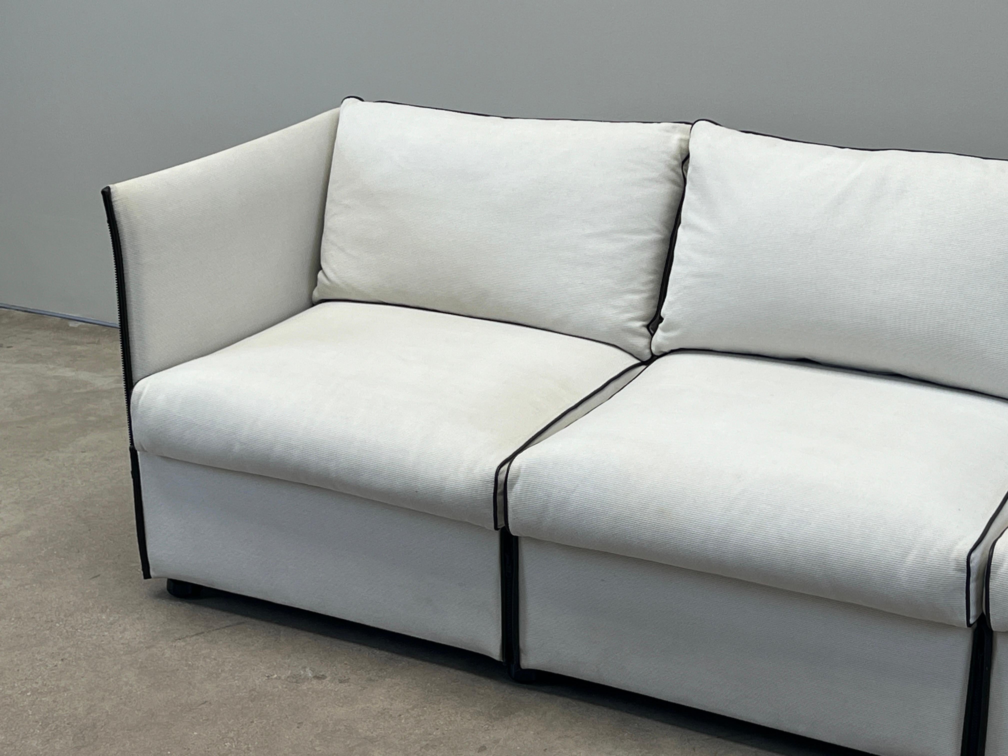 Mario Bellini Landeau-Sofa für Cassina im Zustand „Gut“ in Dallas, TX