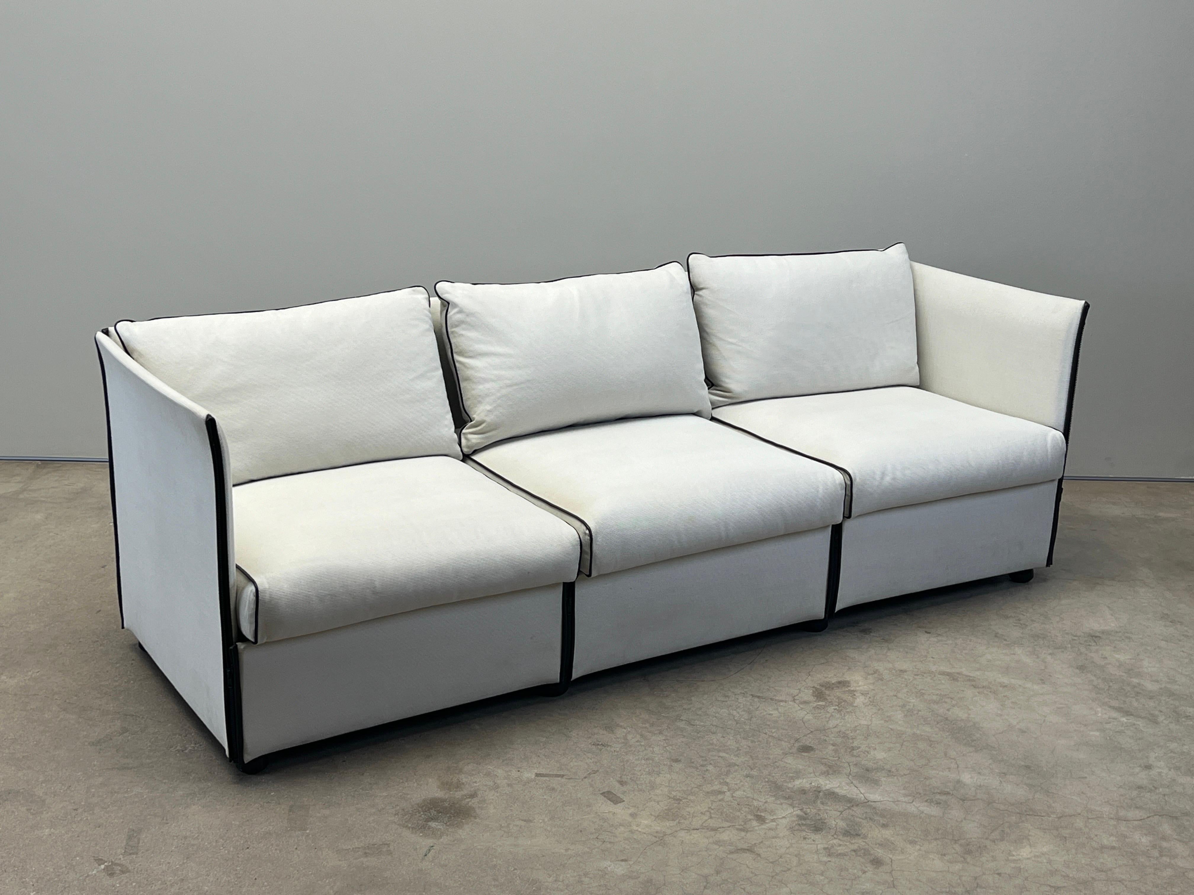 Mario Bellini Landeau-Sofa für Cassina (Stoff)
