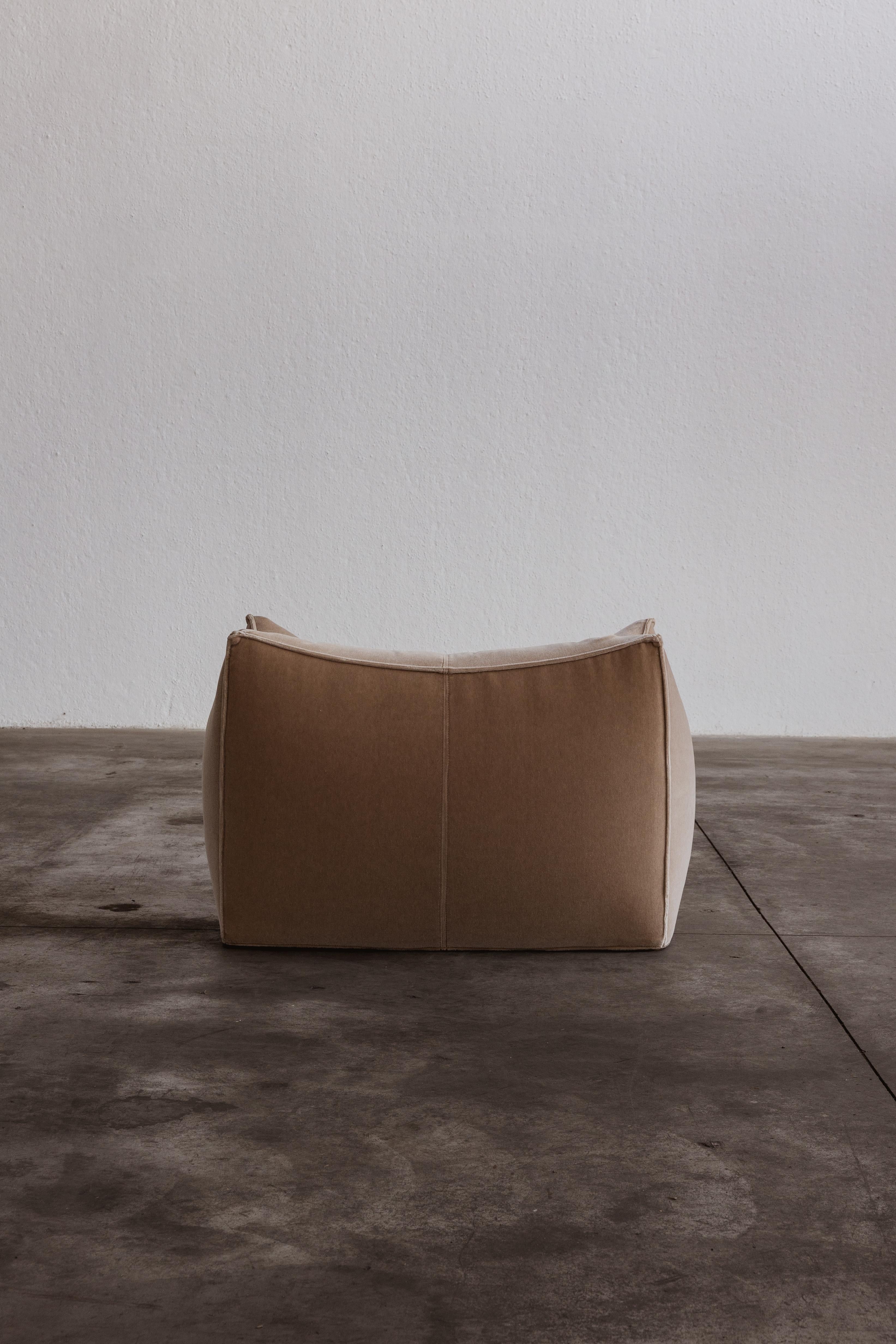 Mario Bellini “Le Bambole” Armchair for B&B Italia, 1971 For Sale 4