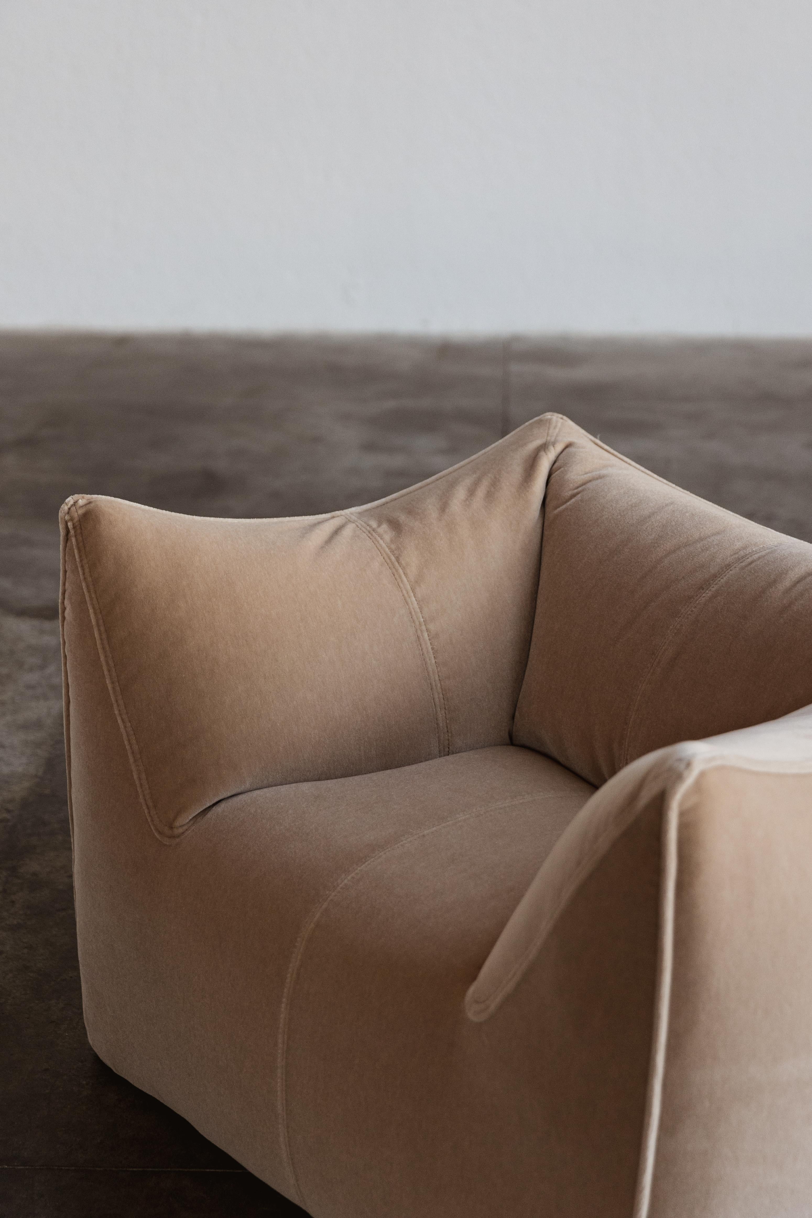 Mid-Century Modern Mario Bellini “Le Bambole” Armchair for B&B Italia, 1971 For Sale