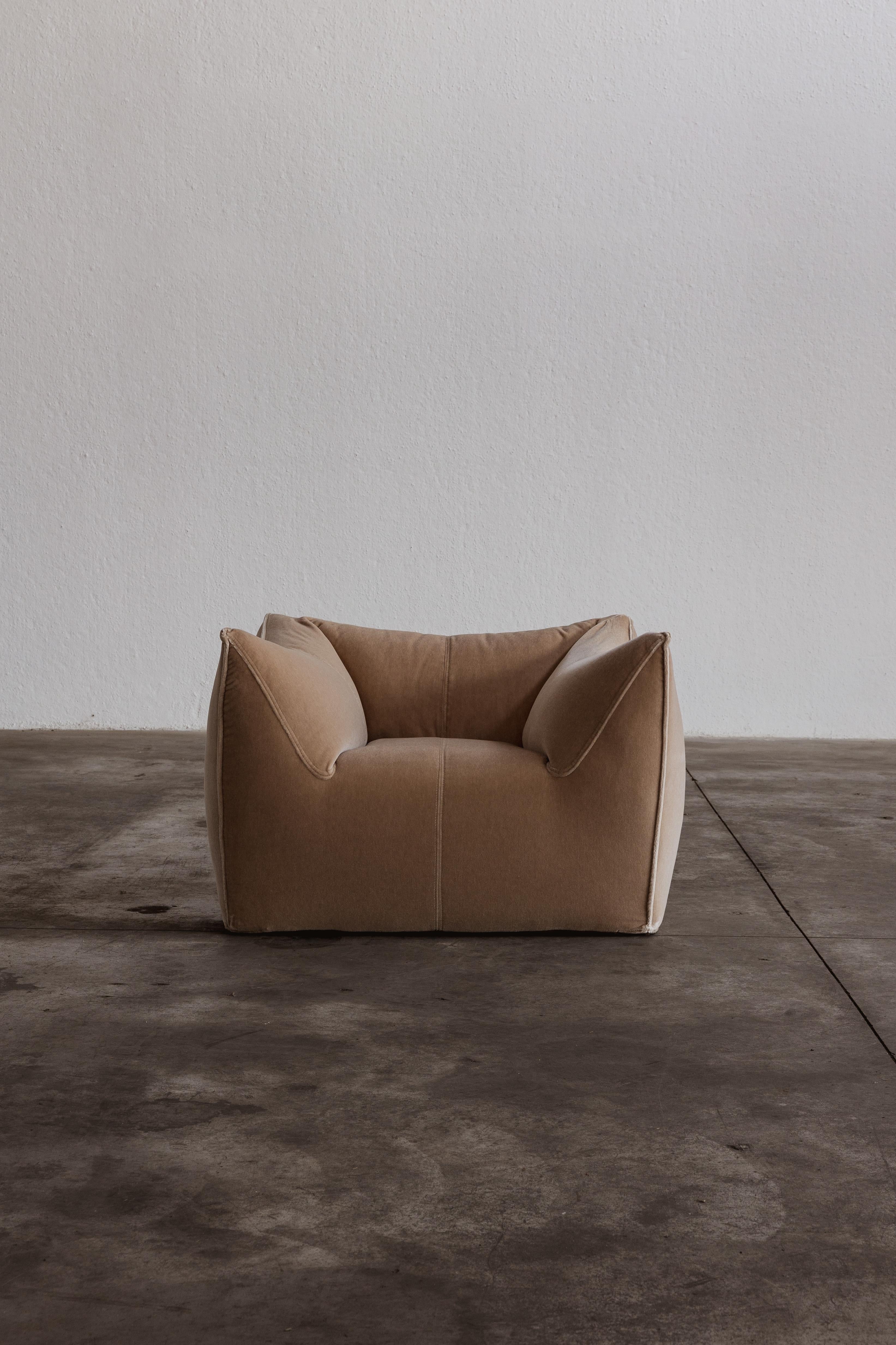 Mario Bellini “Le Bambole” Armchair for B&B Italia, 1971 In Excellent Condition For Sale In Lonigo, Veneto