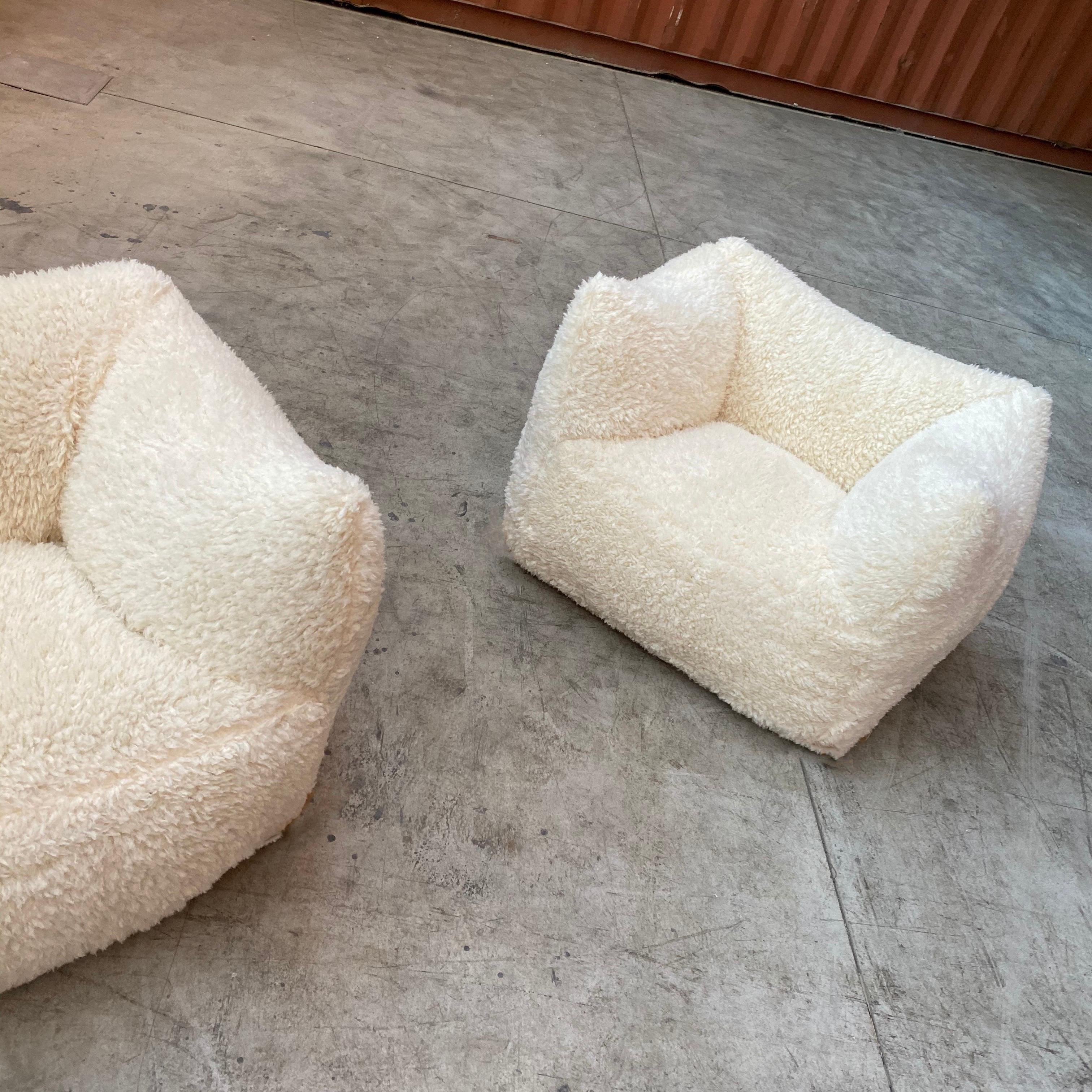 Late 20th Century Mario Bellini “Le Bambole” Armchairs for B&B Italia, Faux-Fur, 1971, Set of 2 For Sale