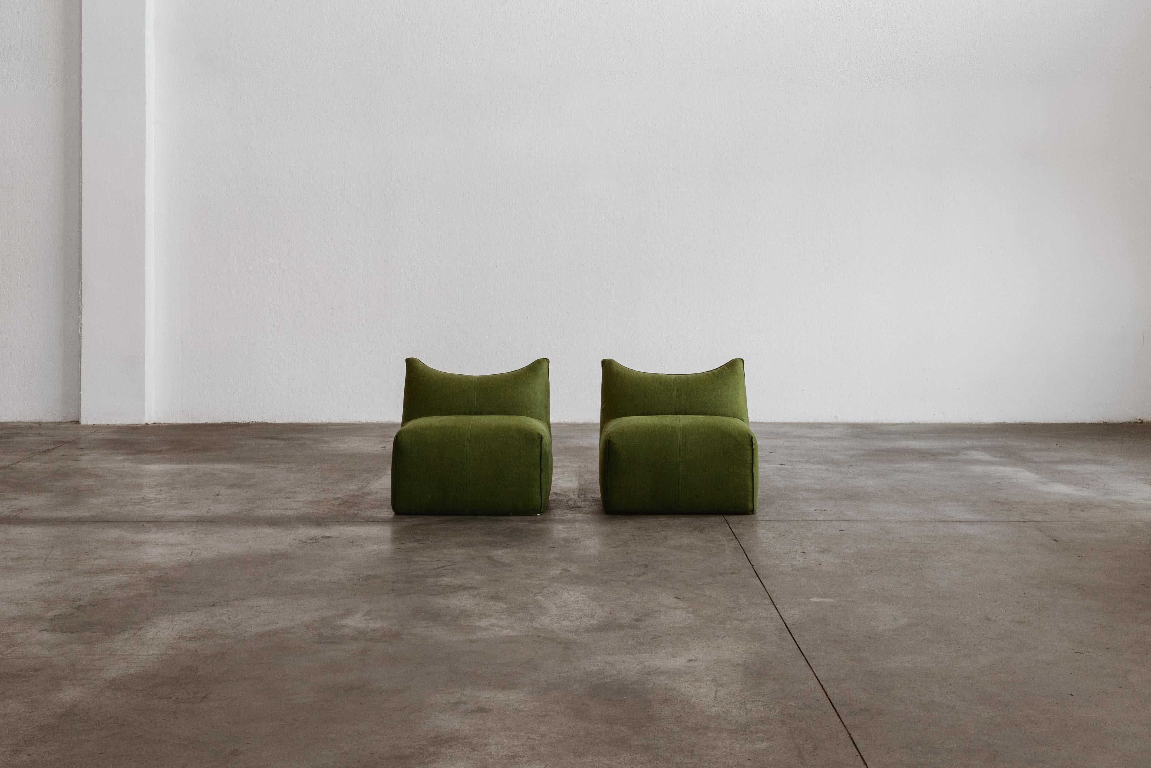 Italian Mario Bellini “Le Bambole” Easy chairs for B&B Italia, 1971, Set of 2 For Sale