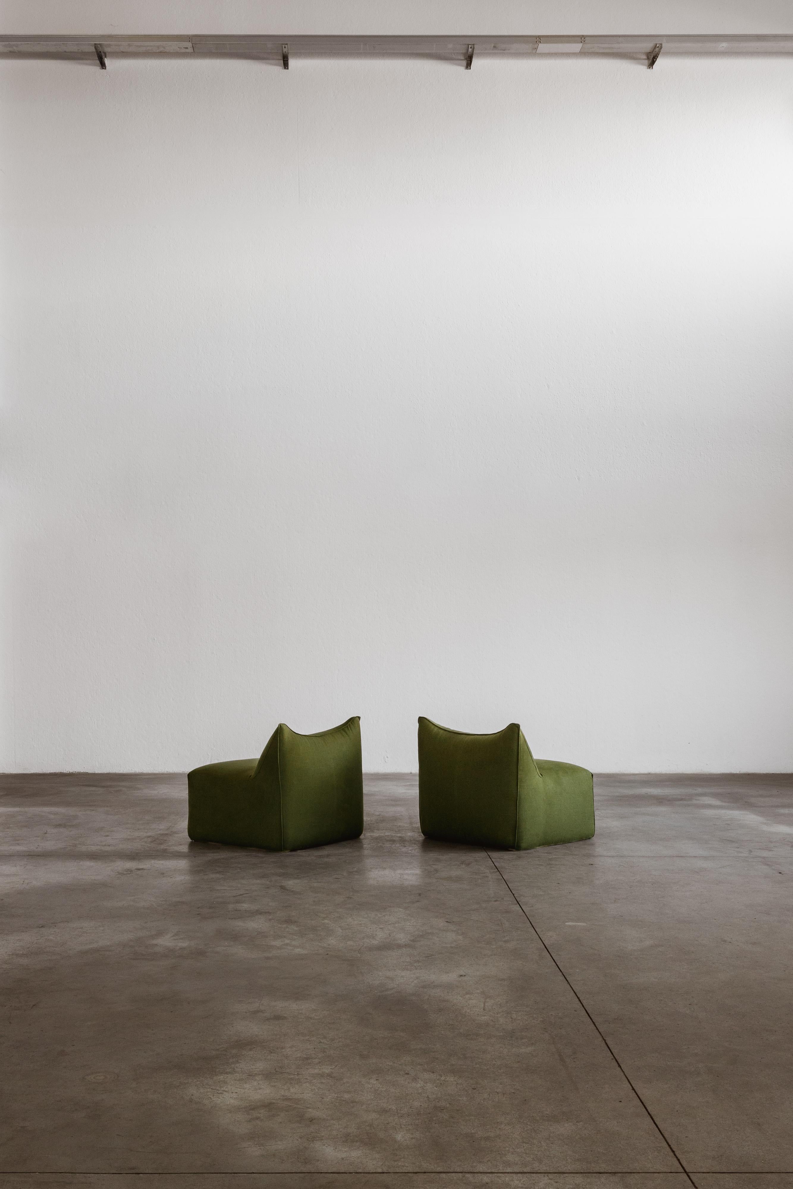 Mario Bellini “Le Bambole” Easy chairs for B&B Italia, 1971, Set of 2 For Sale 1