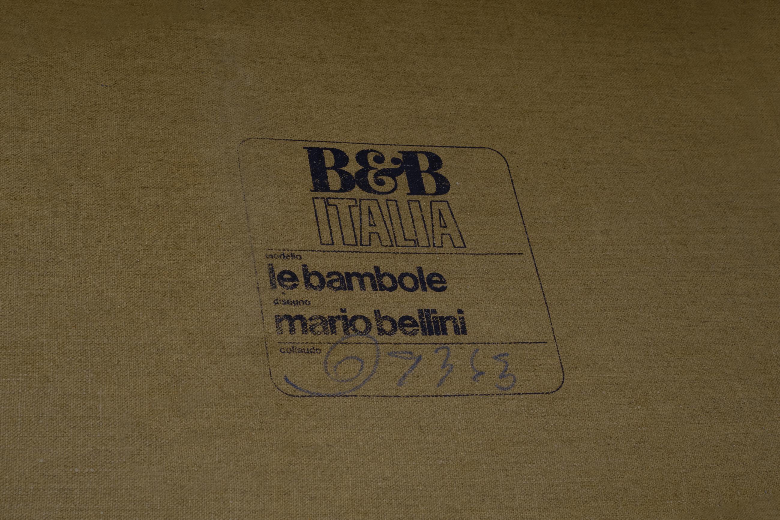 Mario Bellini ‘Le Bambole’ Leather Two-Seat Sofa for B&B Italia, 1972 4