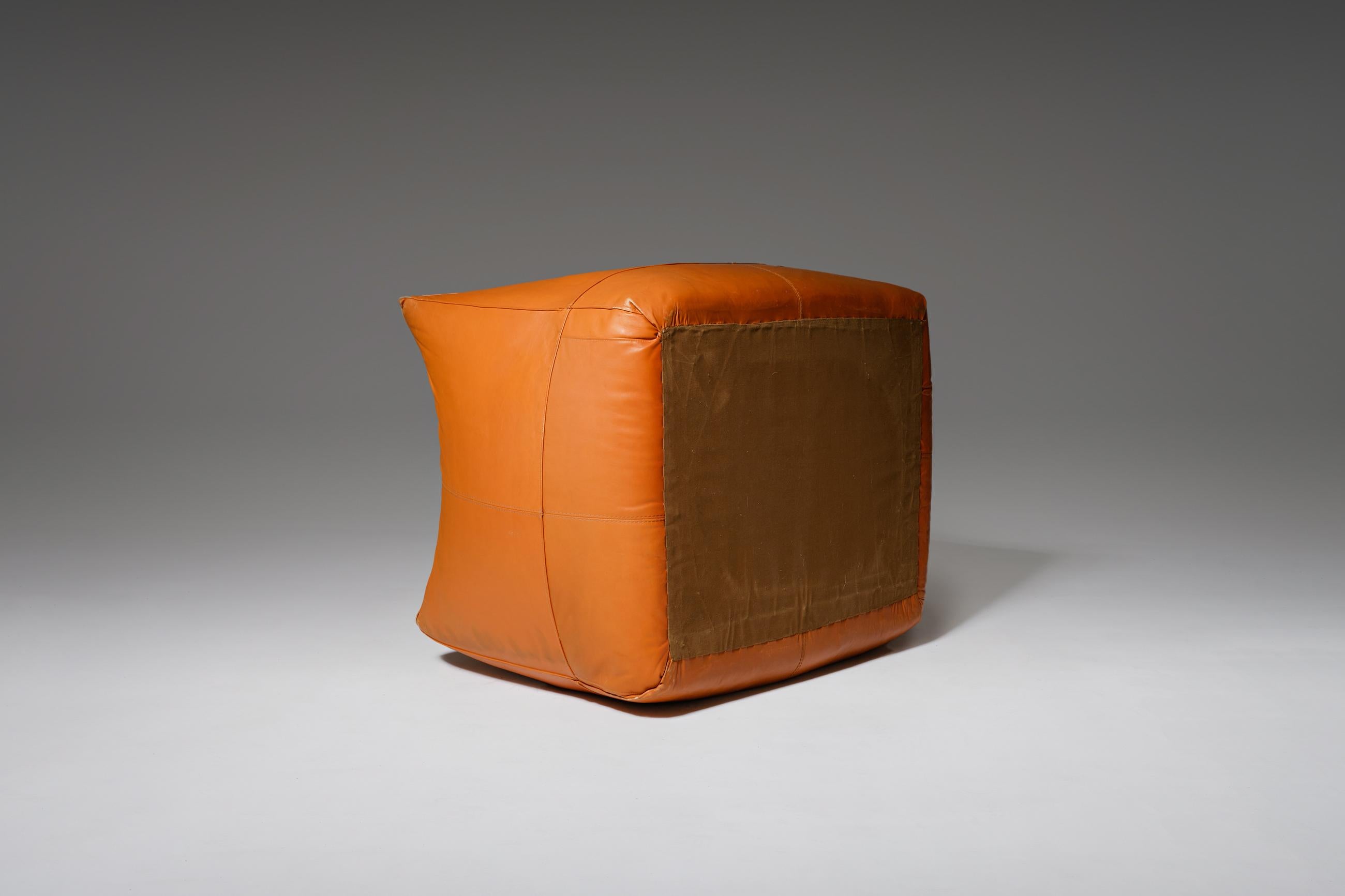 Italian Mario Bellini ‘Le Bambole’ Lounge Chair in Original Cognac Leather