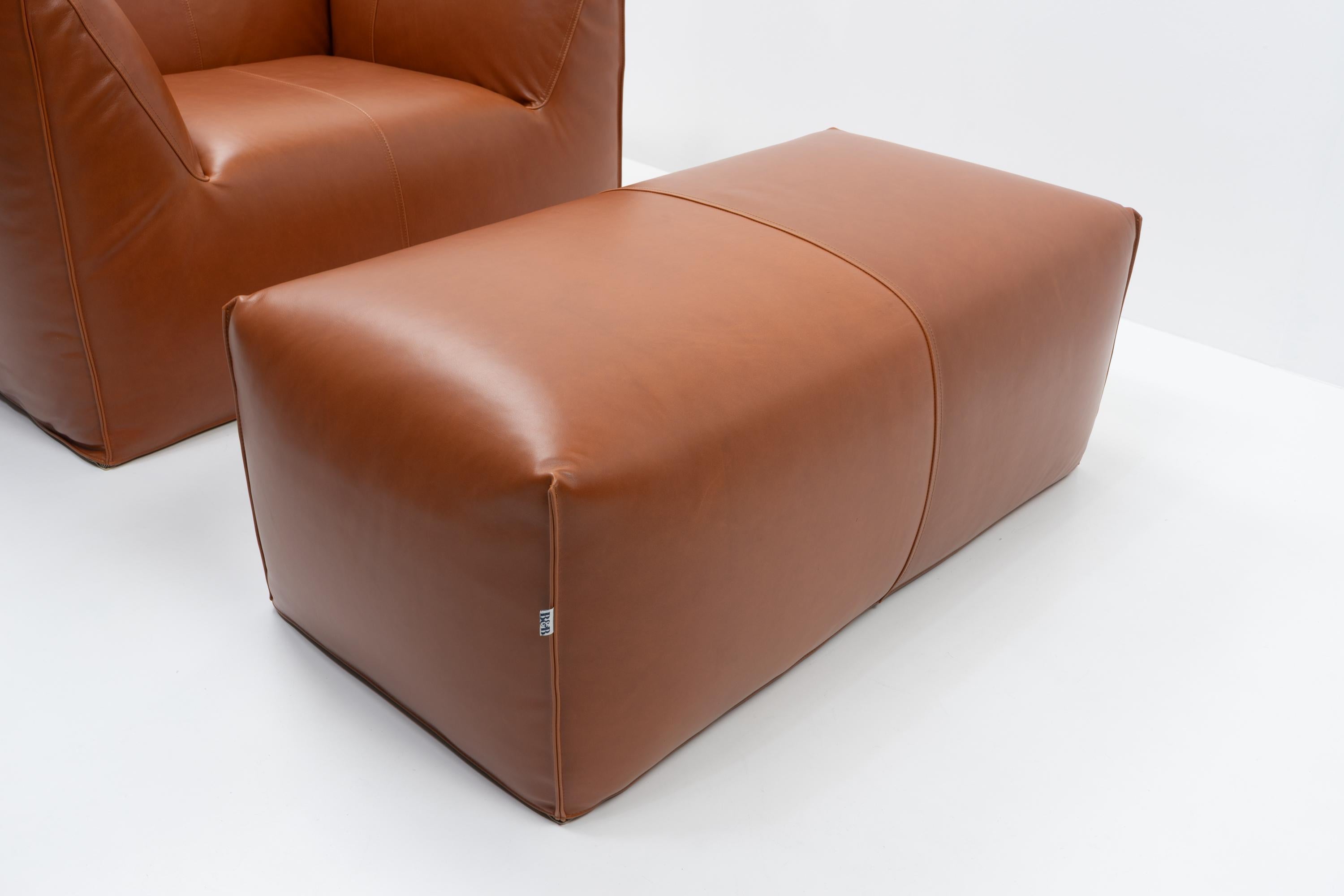 Mario Bellini, Le Bambole Lounge Chair & Ottoman for B&B Italia en vente 1