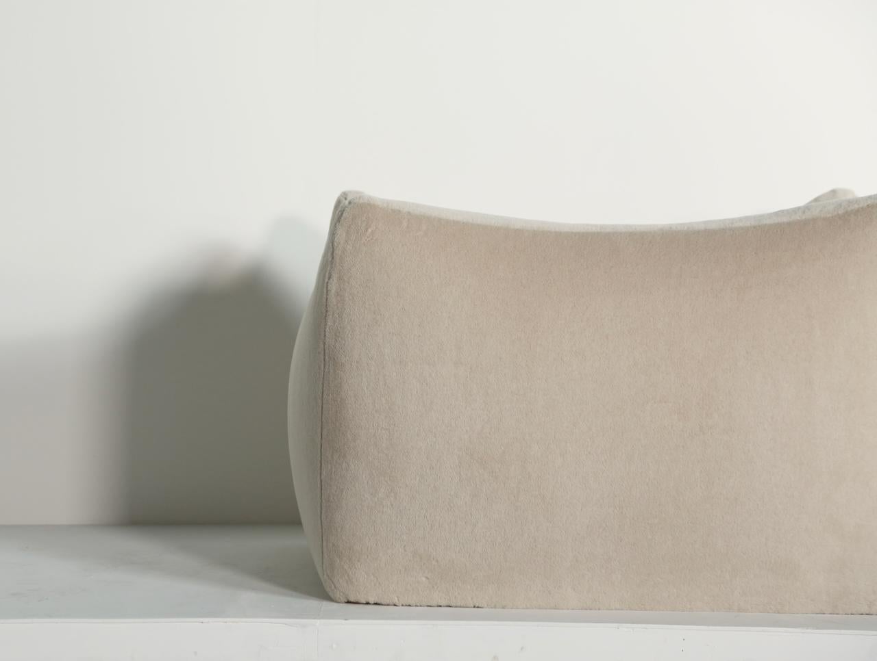 Mario Bellini Le Bambole Lounge Chair, tapissé en alpaga, B&B Italia, 1970 en vente 1