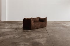 Divano "Le Bambole" di Mario Bellini per B&B Italia, camoscio marrone scuro, 1971