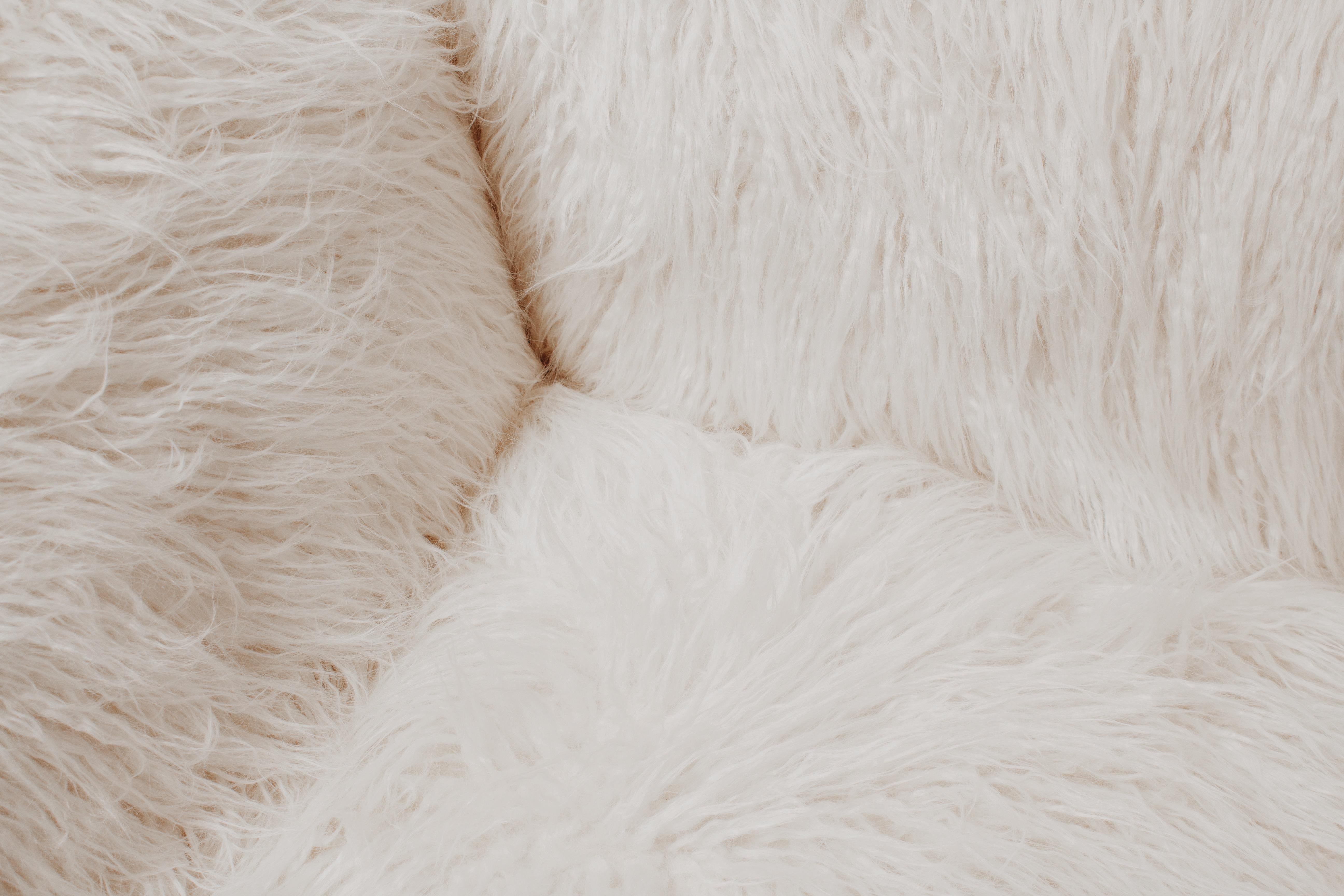 Mid-Century Modern Canapé « Le Bambole » de Mario Bellini pour B&B Italia, Faux-Fur, 1971