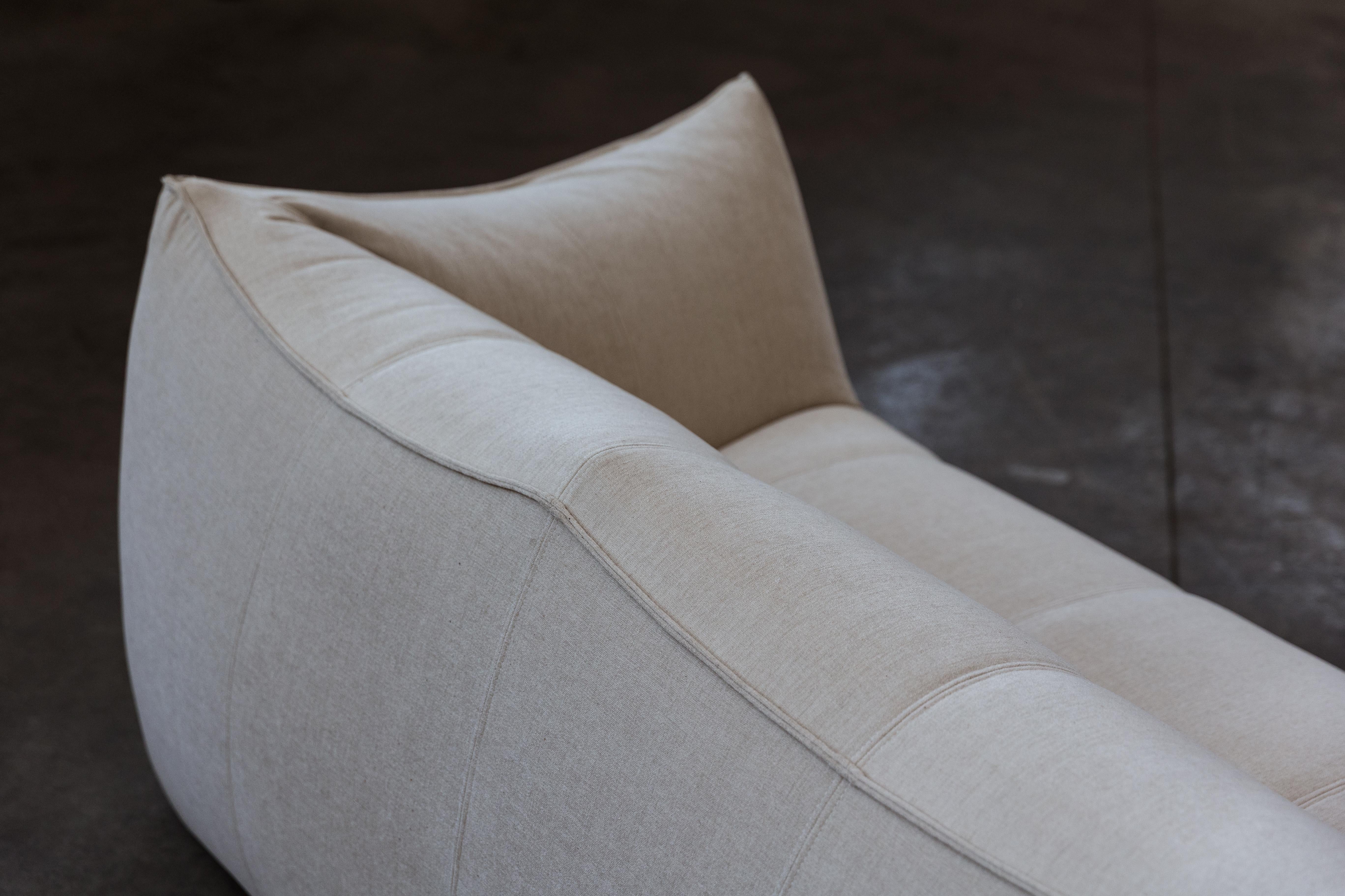 Mario Bellini „Le Bambole“ Sofa für Cassina, elfenbeinfarben Chenille, 1972 im Zustand „Hervorragend“ im Angebot in Lonigo, Veneto