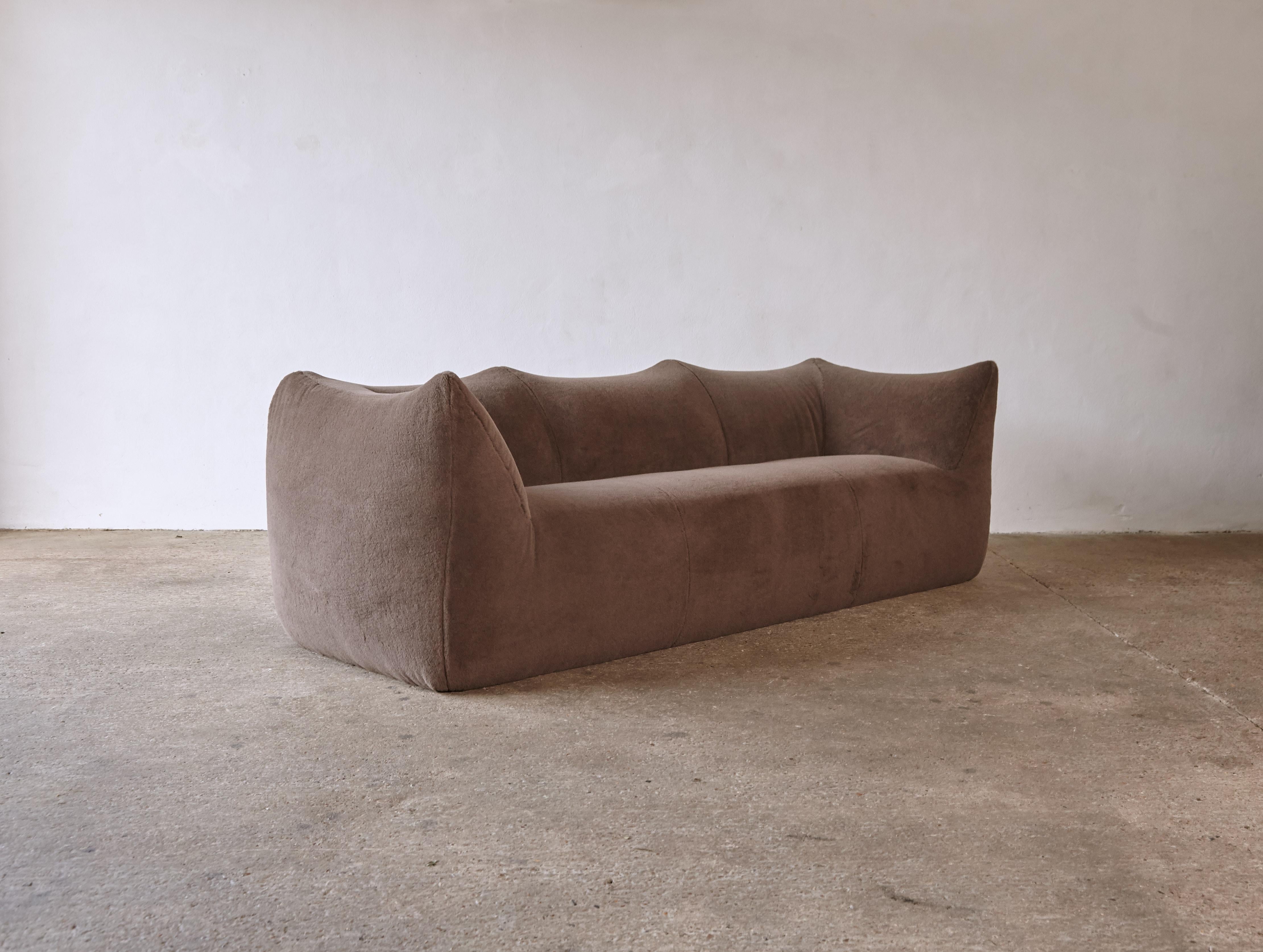 Mario Bellini Le Bambole Sofa, Upholstered in Alpaca, B&B Italia, 1970s 3