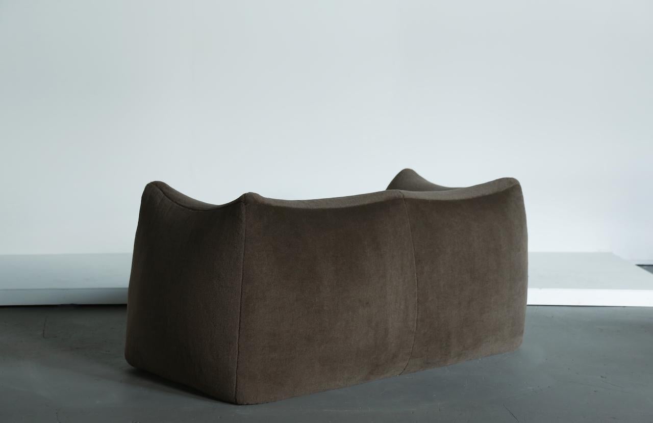 Sofá Le Bambole de Mario Bellini, tapizado en alpaca, B&B Italia, años 70 en Bueno estado para la venta en LEWES, GB