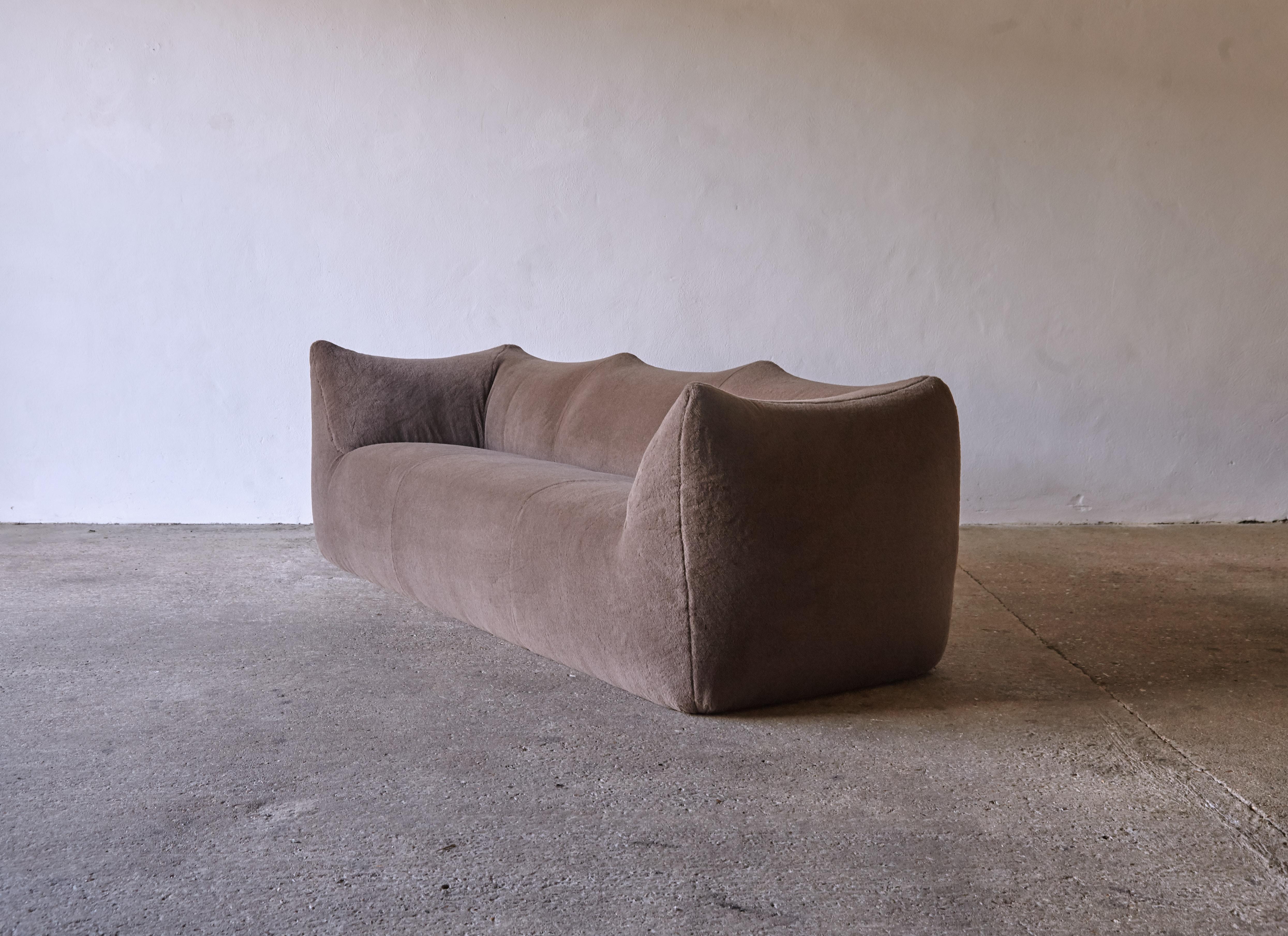 Mario Bellini Le Bambole Sofa, Upholstered in Alpaca, B&B Italia, 1970s 1