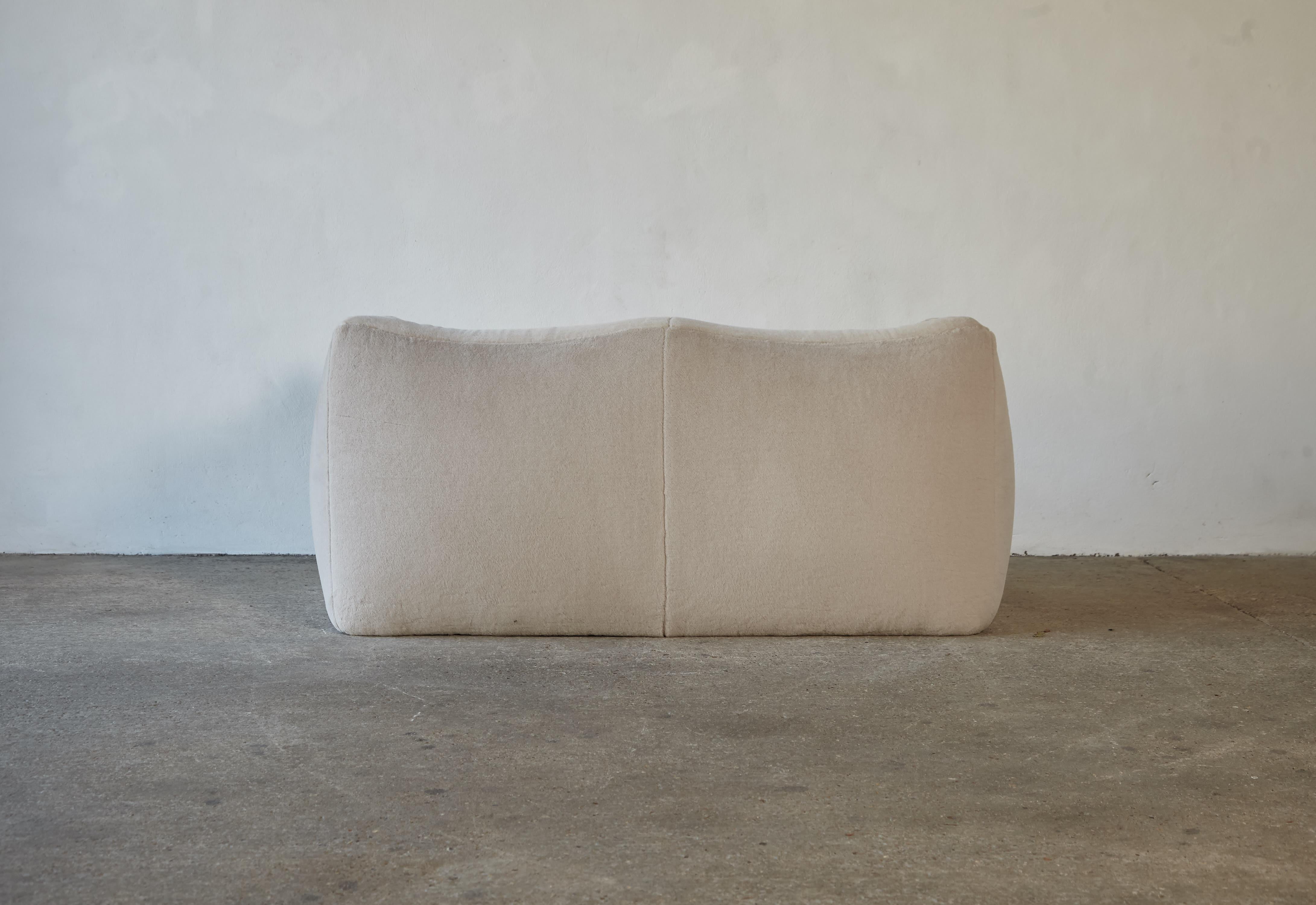 Mario Bellini Le Bambole Sofa, Upholstered in Alpaca, B&B Italia, 1970s 2