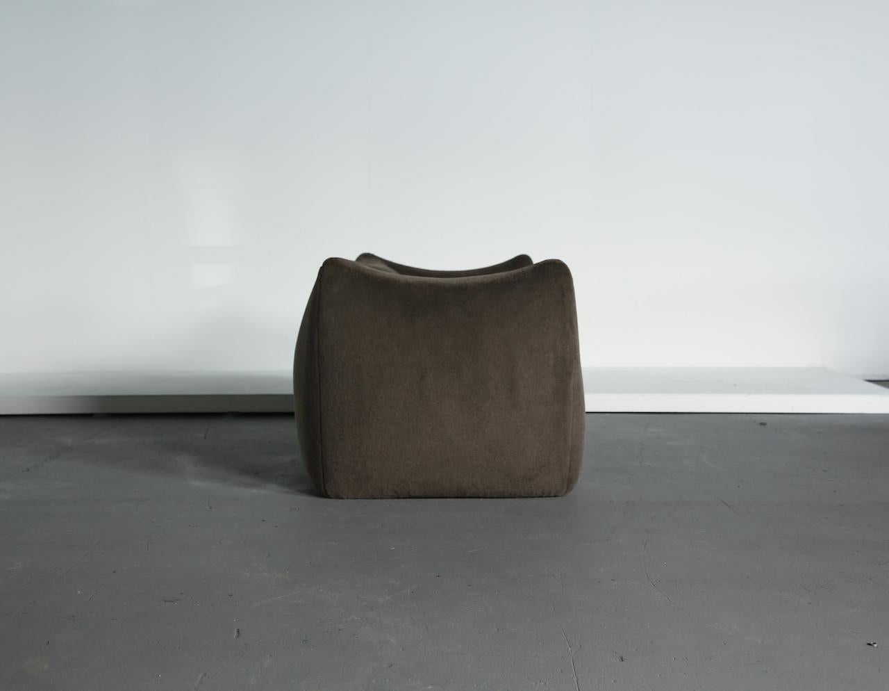 Sofá Le Bambole de Mario Bellini, tapizado en alpaca, B&B Italia, años 70 en venta 1