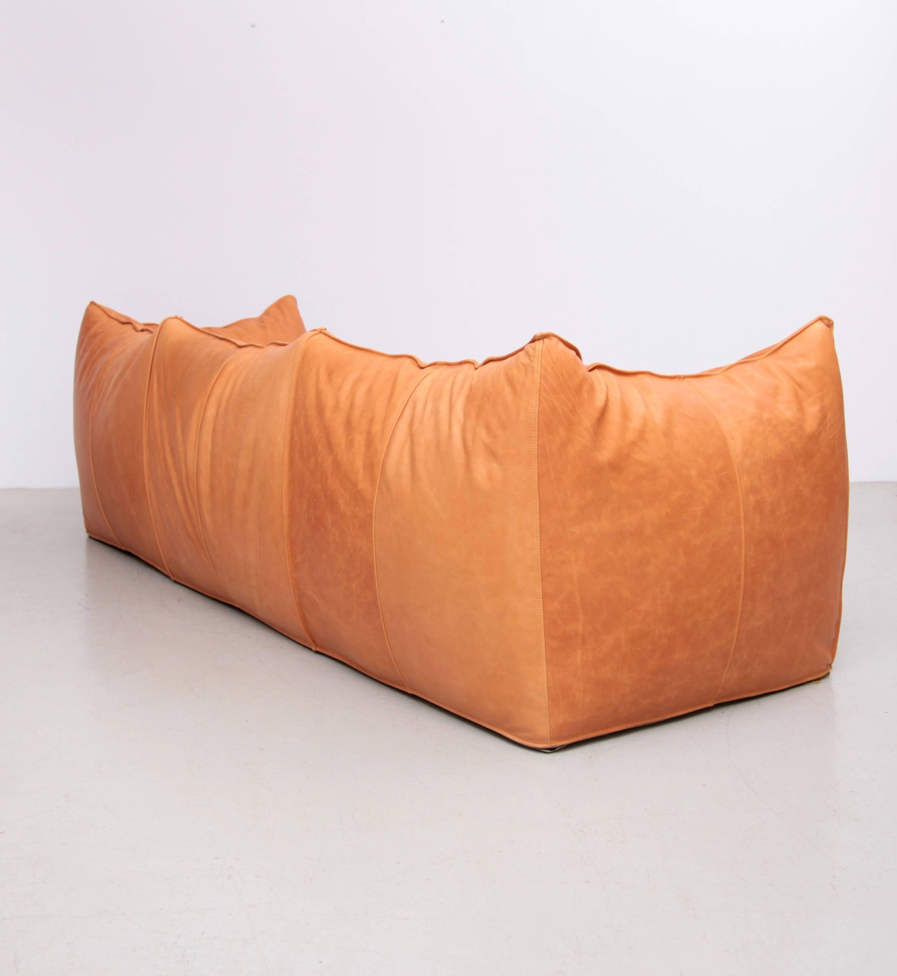 Mid-Century Modern Mario Bellini Le Bambole Three-Seat in Light Tan Leather by B&B, Italia
