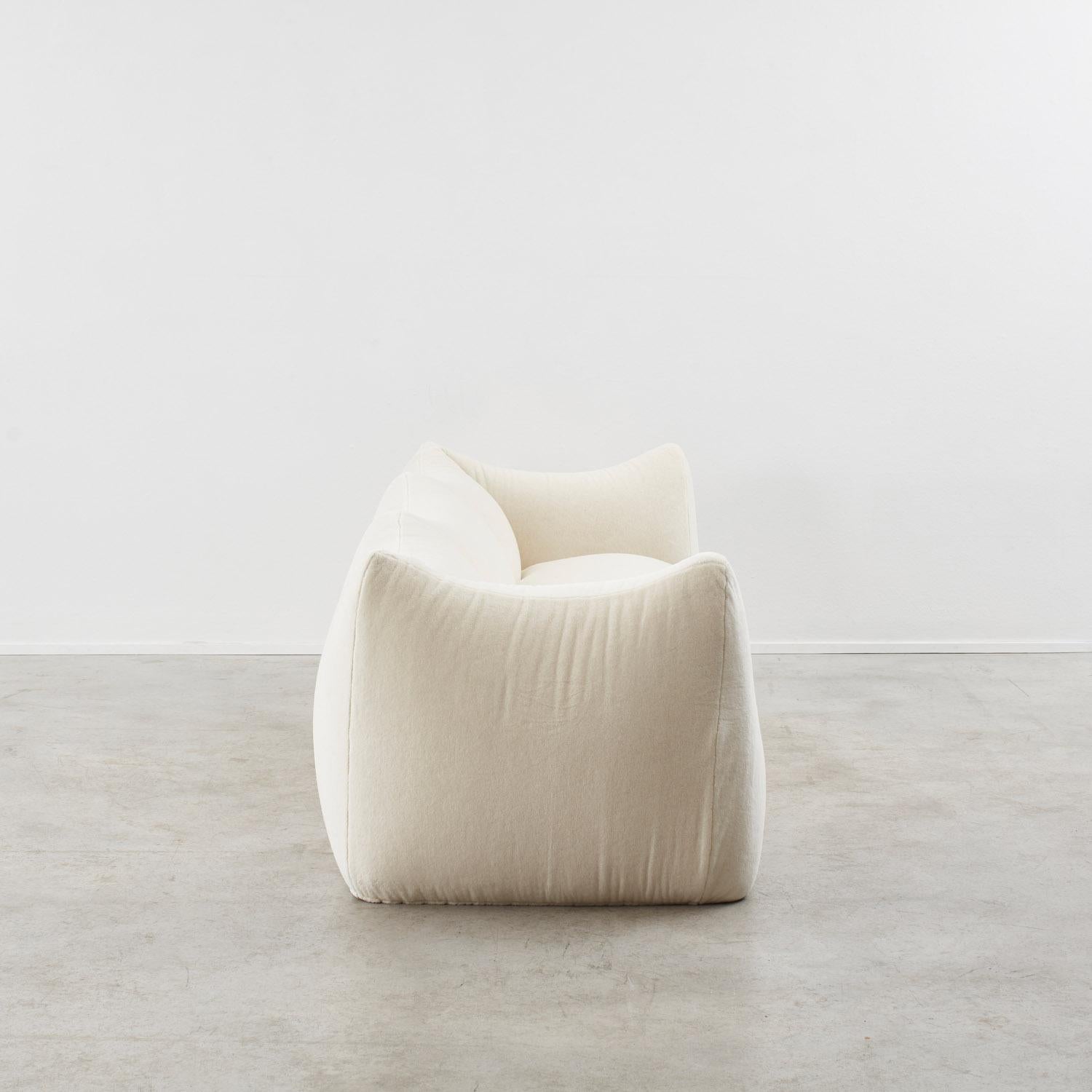 Mario Bellini 'Le Bambole' three seater sofa for B&B Italia - Italy, 1973 1