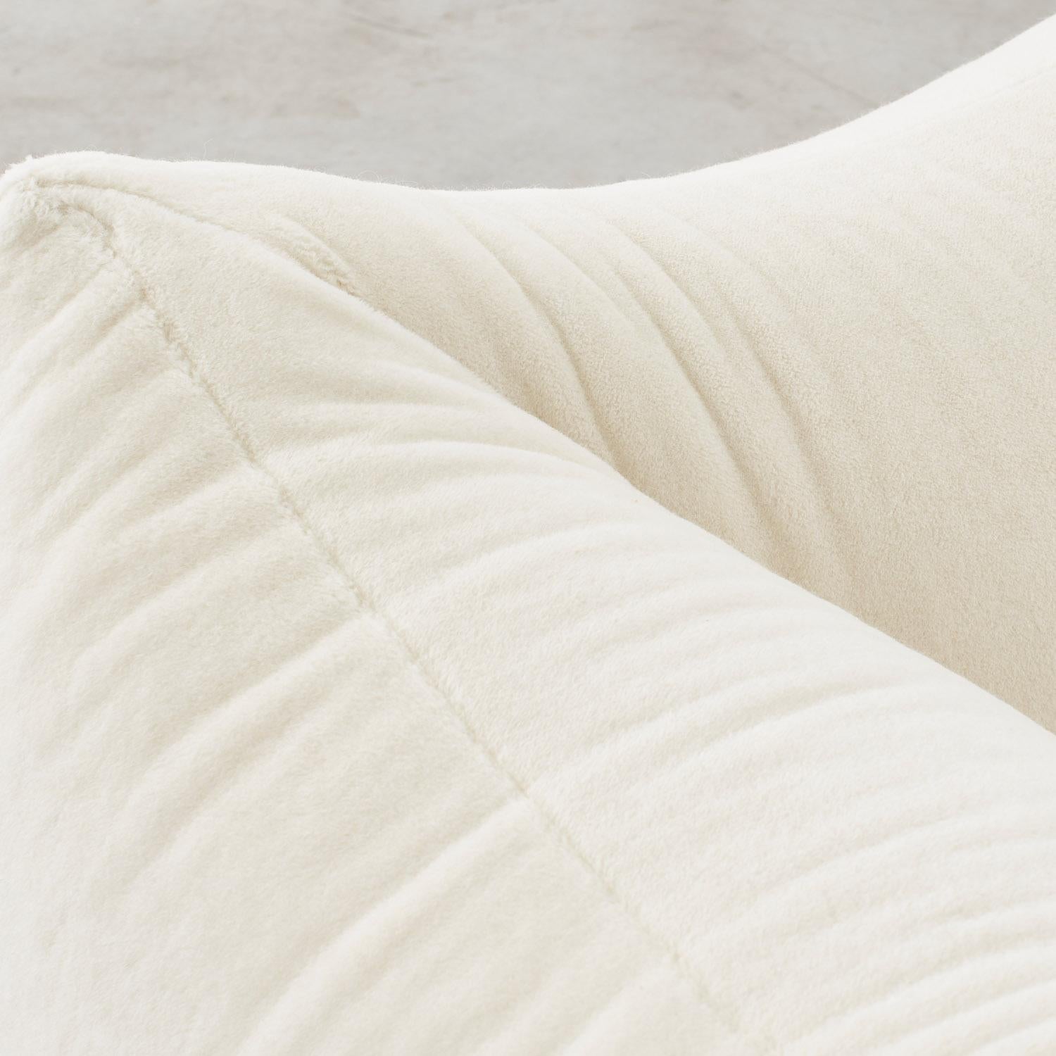 Mario Bellini 'Le Bambole' three seater sofa for B&B Italia - Italy, 1973 3
