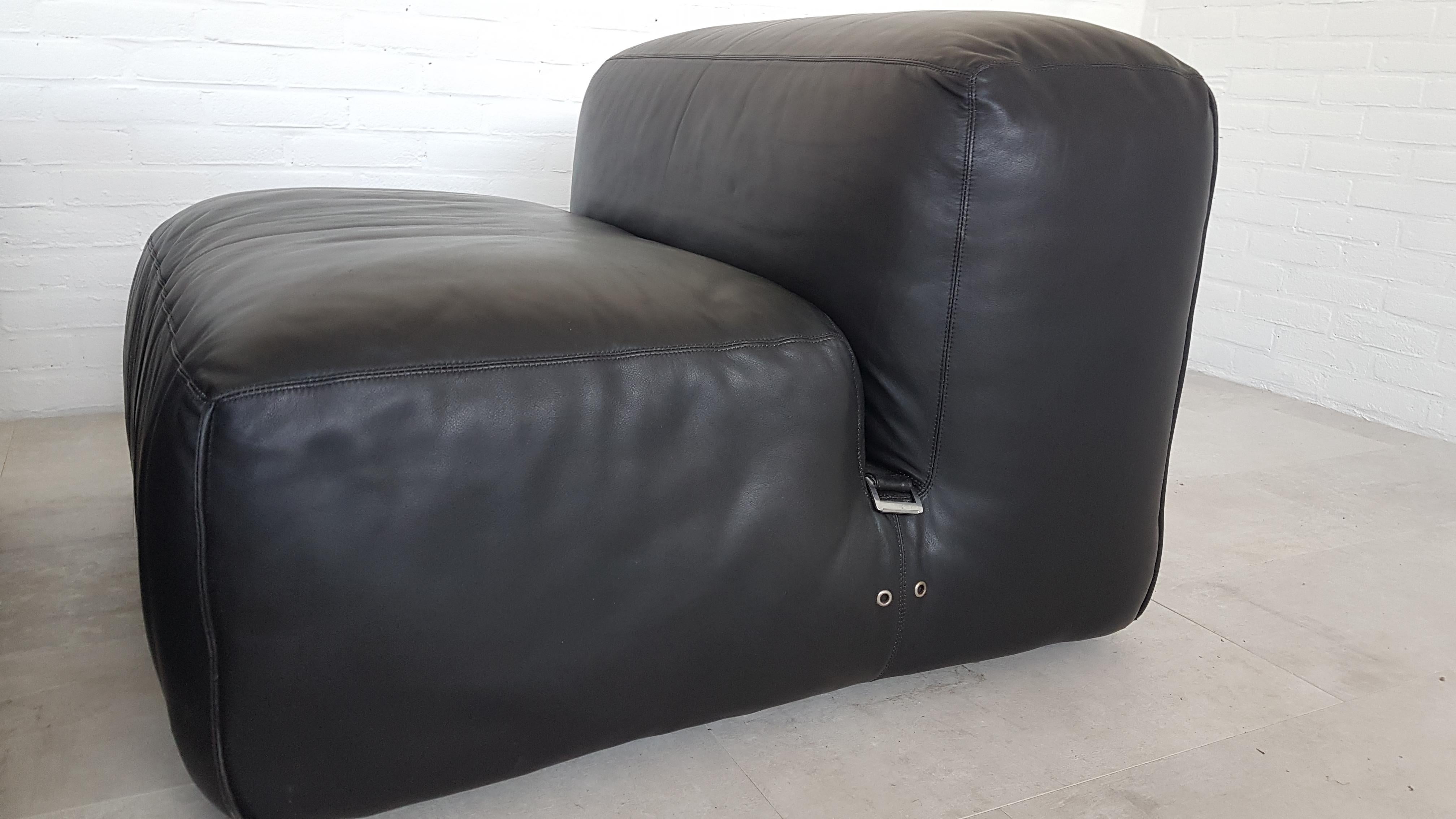 Mario Bellini Le Mura Black Leather Sectional Sofa for Cassina, 1970s In Good Condition In Antwerp, BE