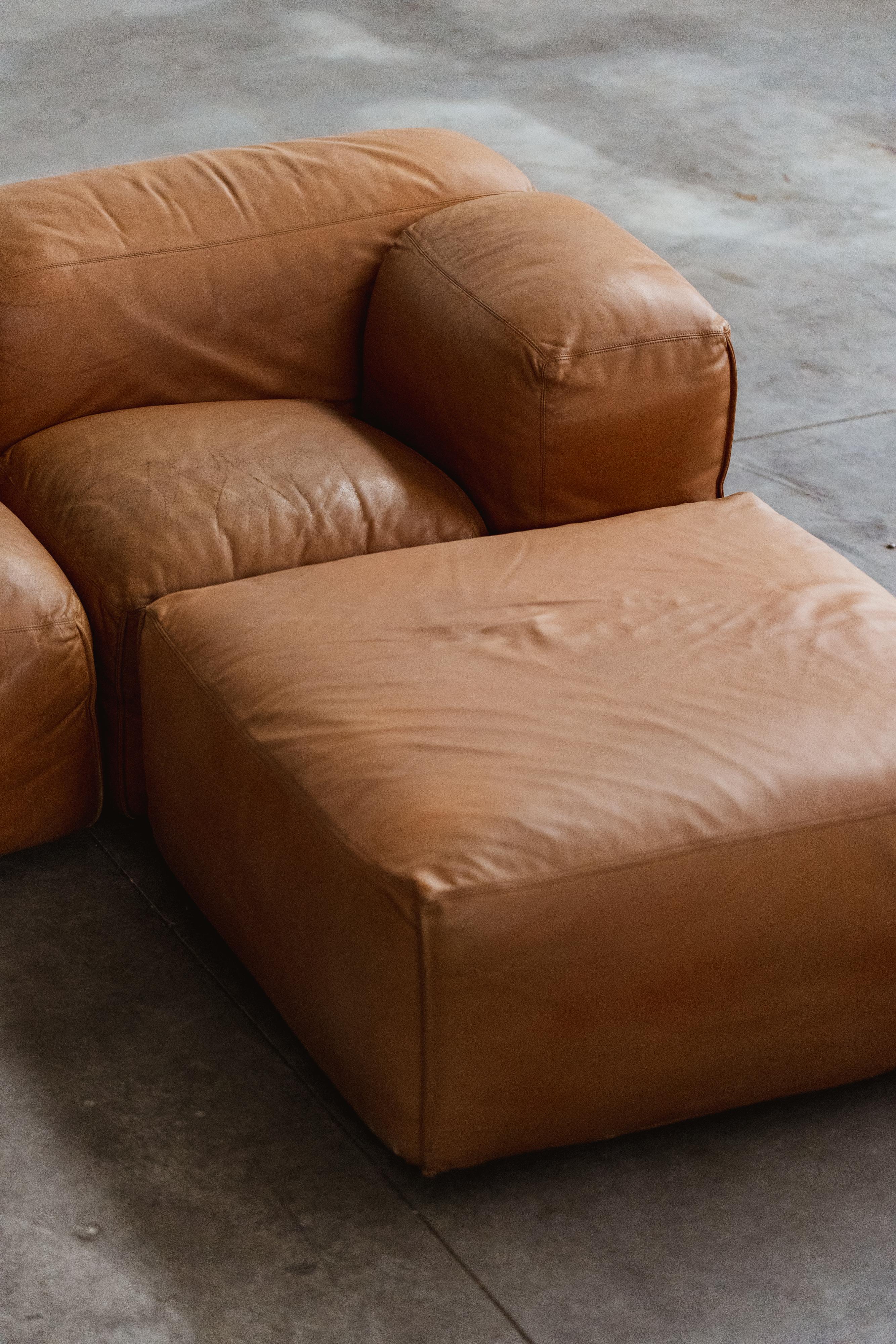 Mario Bellini “Le Mura” Modular Sofa for Cassina, Cognac Leather, 1972, Set of 5 For Sale 7