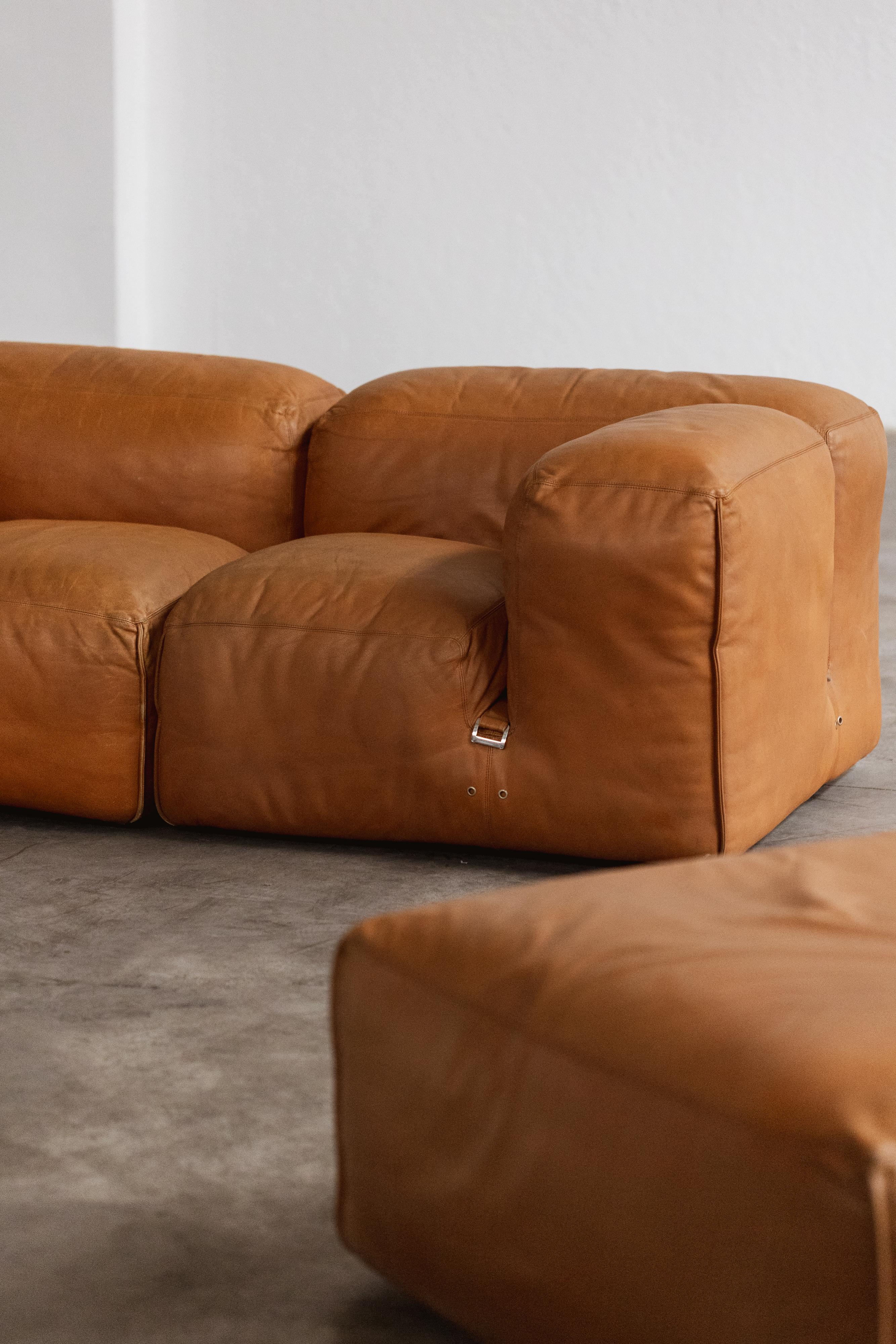 Mario Bellini “Le Mura” Modular Sofa for Cassina, Cognac Leather, 1972, Set of 5 For Sale 8