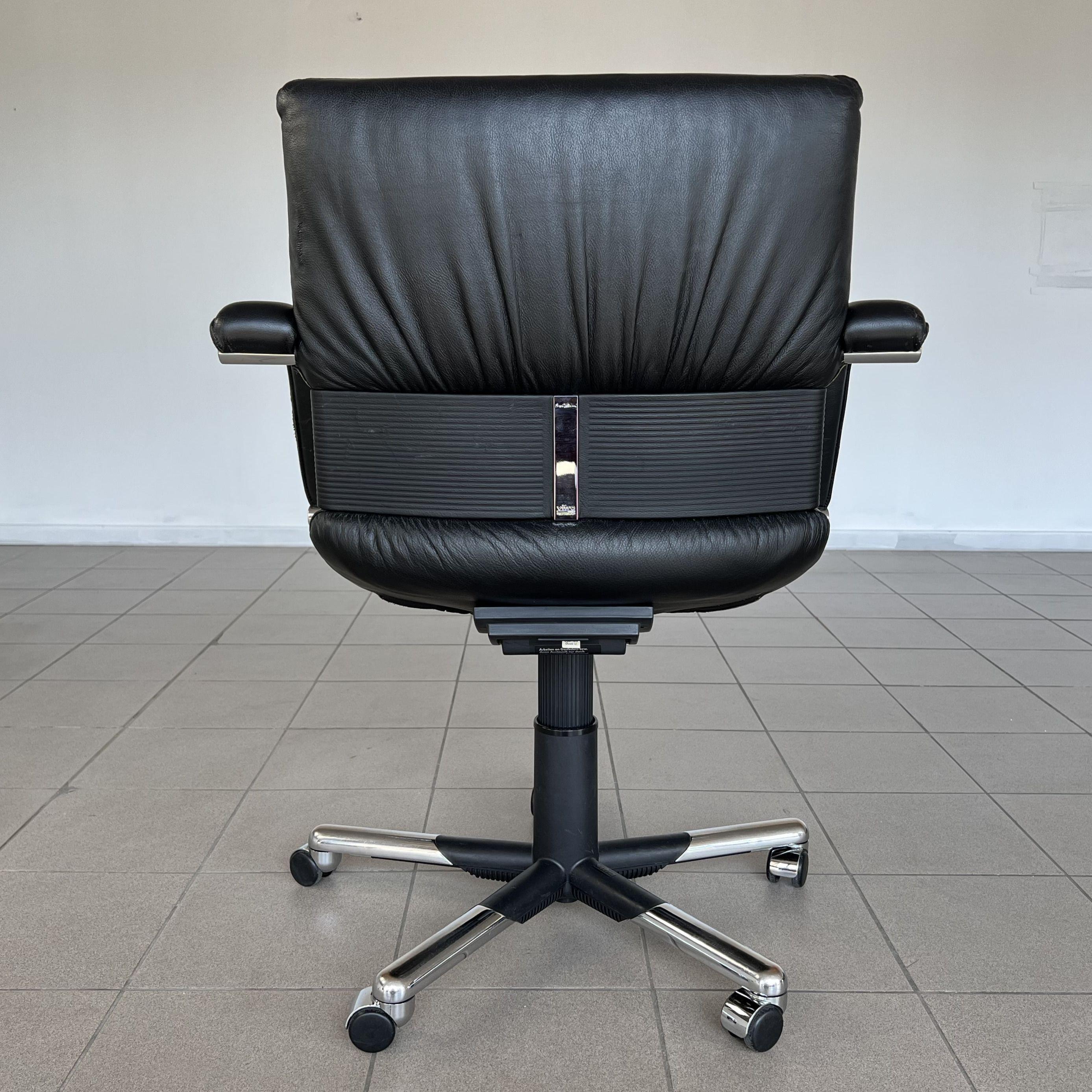 Italian Mario Bellini Leather Imago Executive Chair for Vitra For Sale
