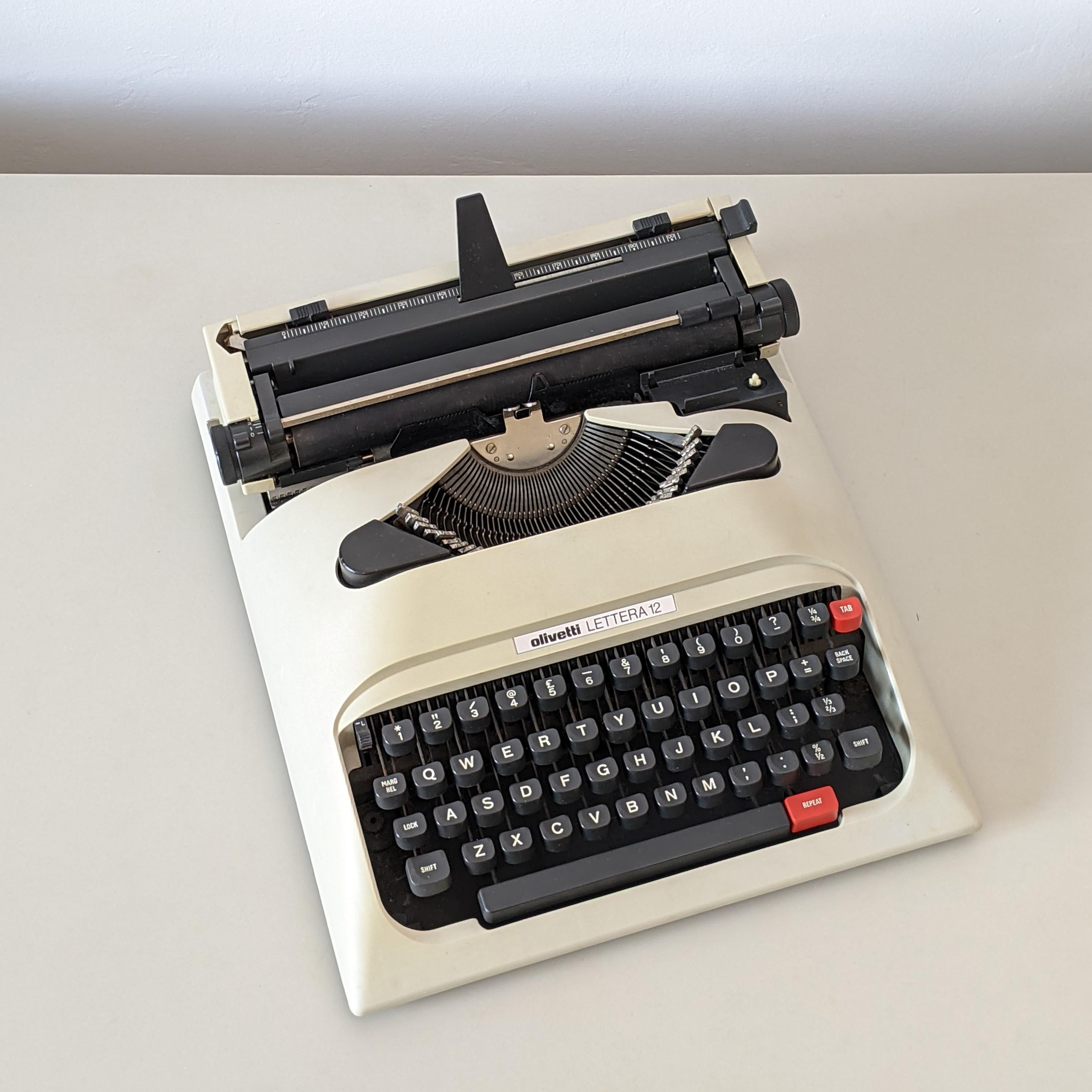 godrej typewriter