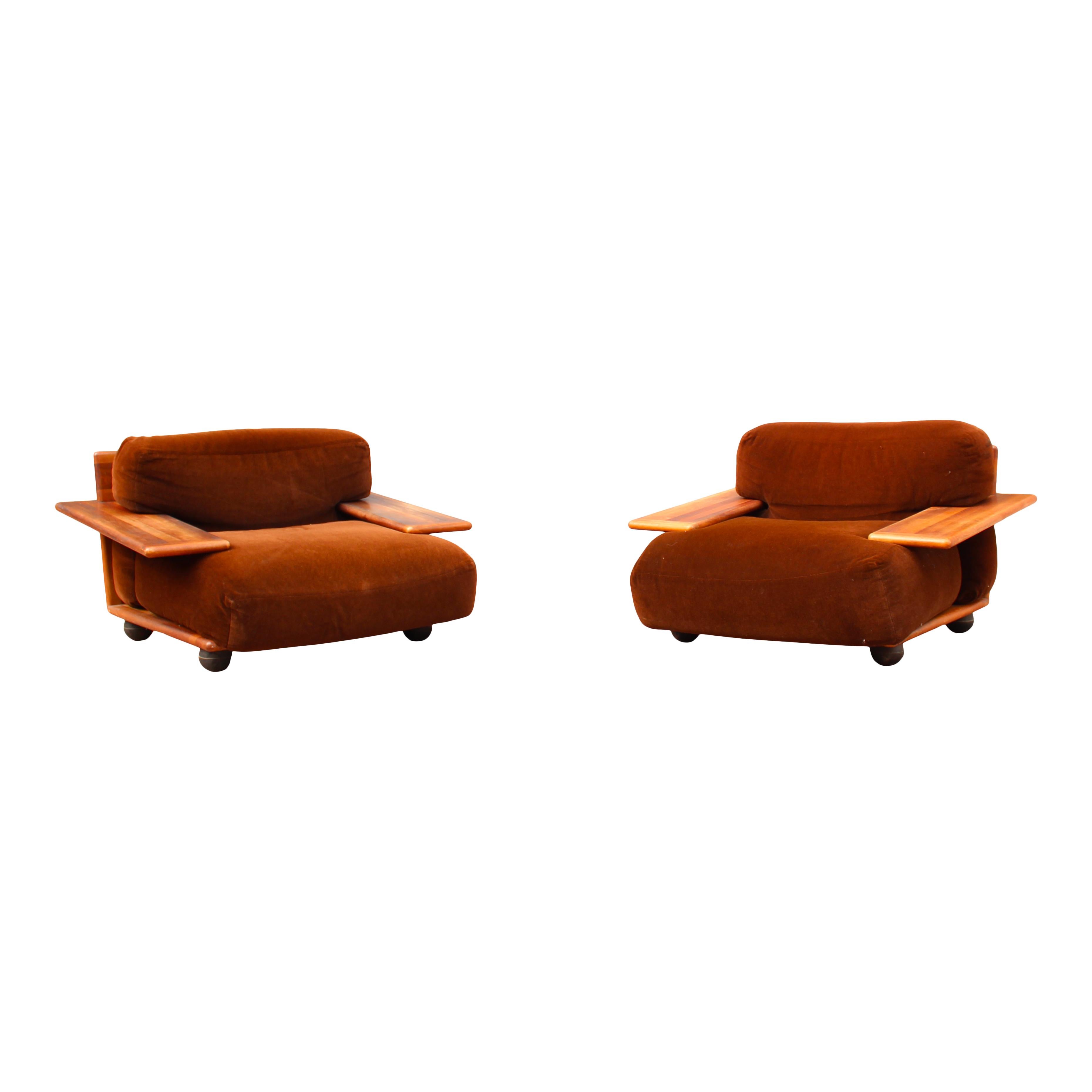 Foam Mario Bellini Midcentury Modern Brown Velvet Pianura Armchair for Cassina, 1970 For Sale