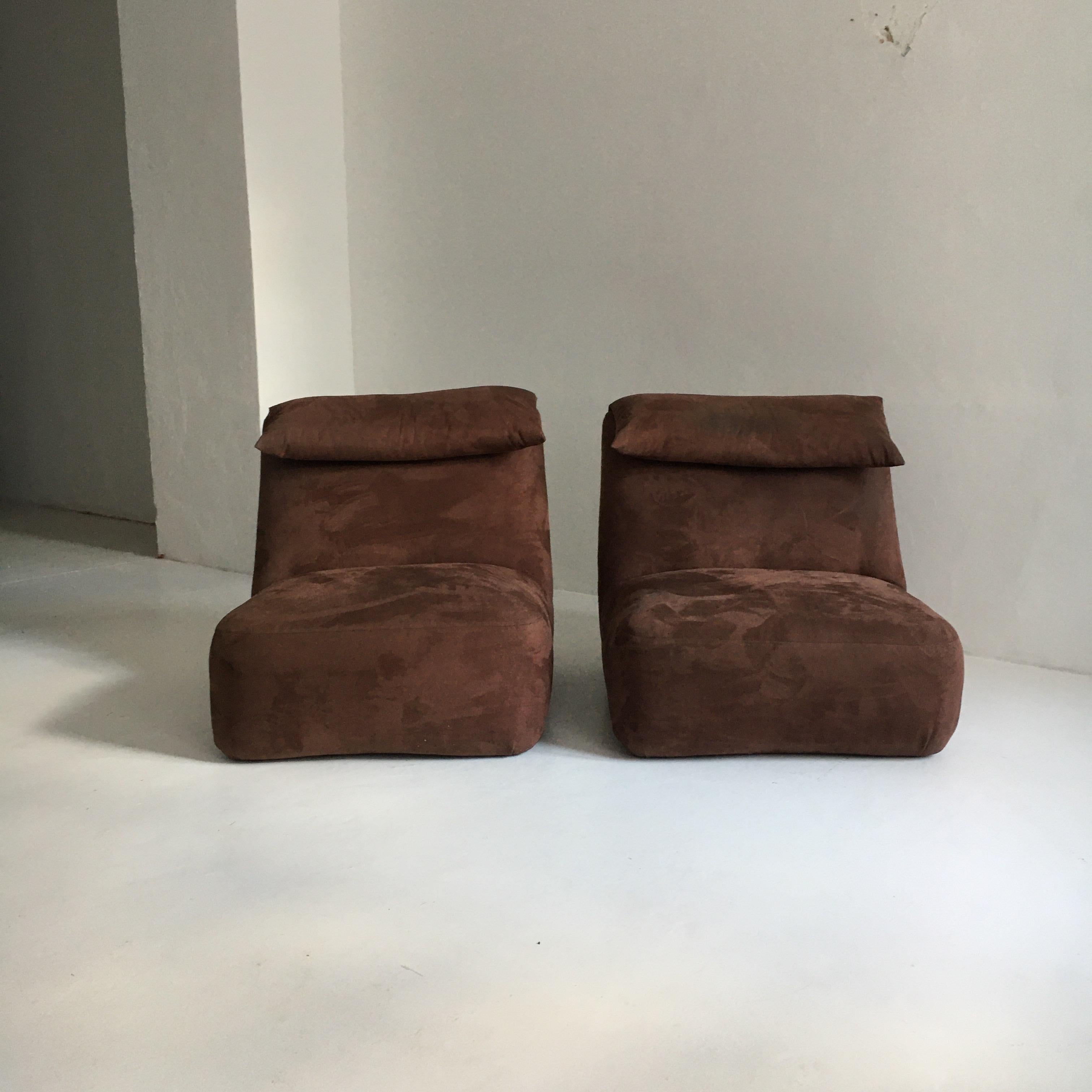 Mid-Century Modern Mario Bellini Pair of 'Le Bambole' Lounge Chairs, Italy, 1970s For Sale
