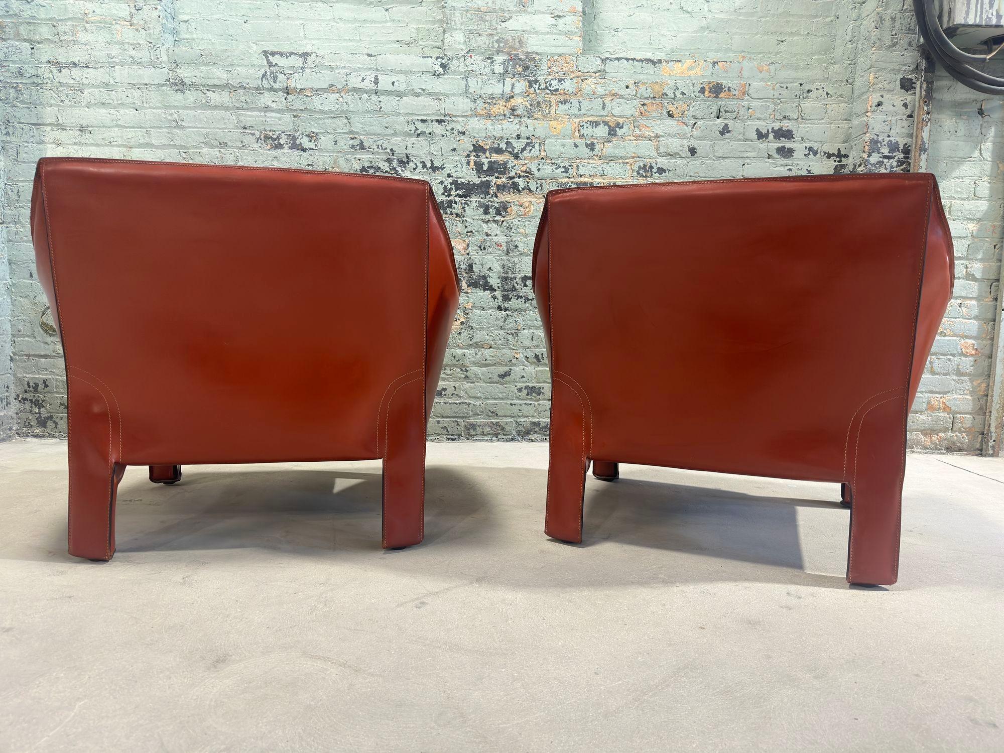 Mario Bellini Pair Leather Cab Lounge Chairs, Model 415, Italy 1970 3