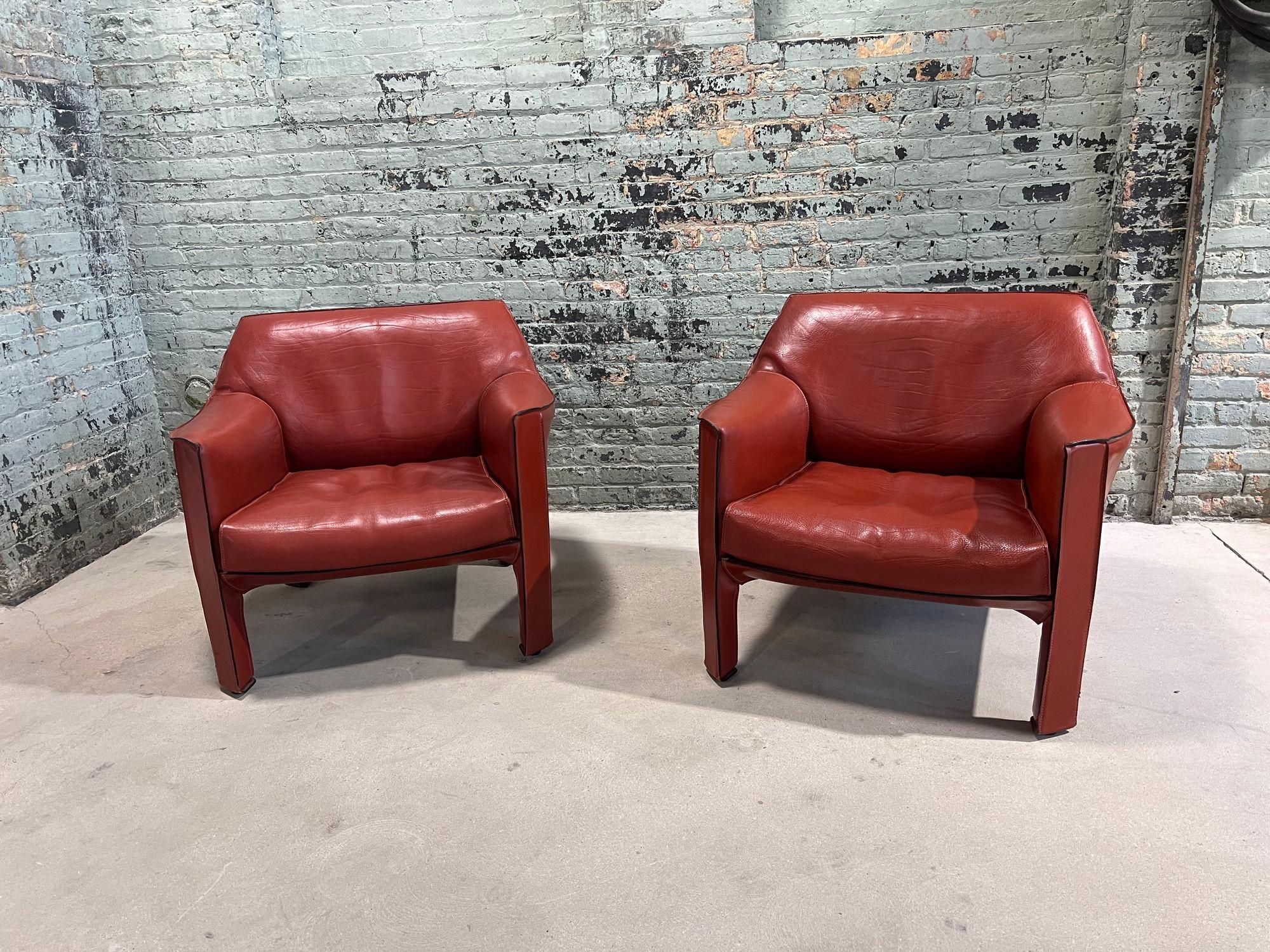 Post-Modern Mario Bellini Pair Leather Cab Lounge Chairs, Model 415, Italy 1970