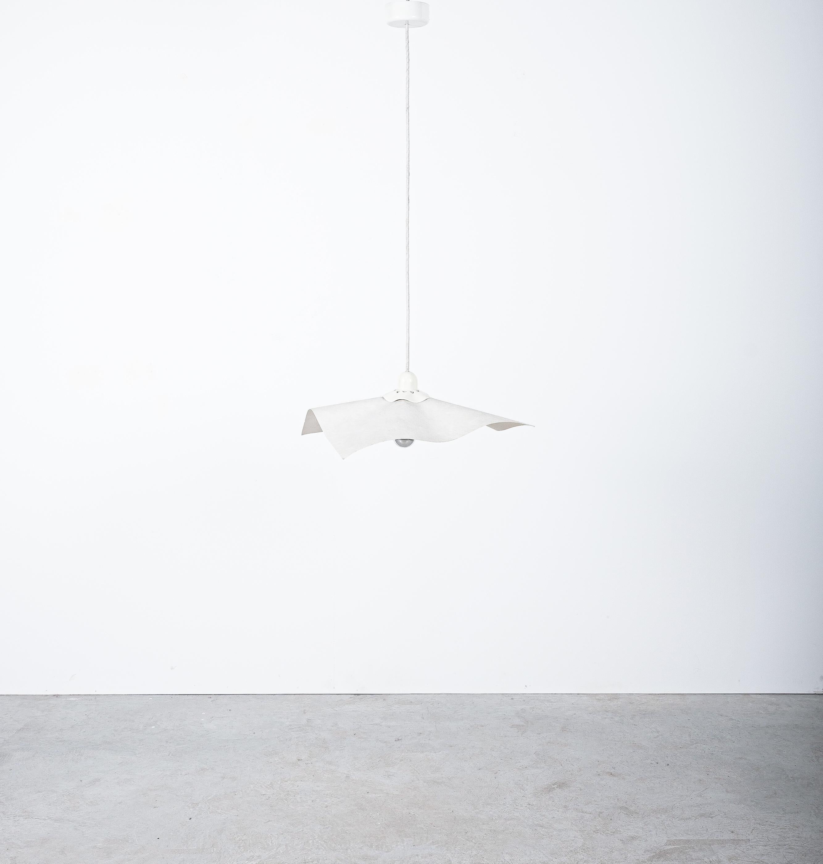 Mario Bellini Pendelleuchten (3) Area 50 von Artemide, Italien, 1976 (Moderne der Mitte des Jahrhunderts) im Angebot