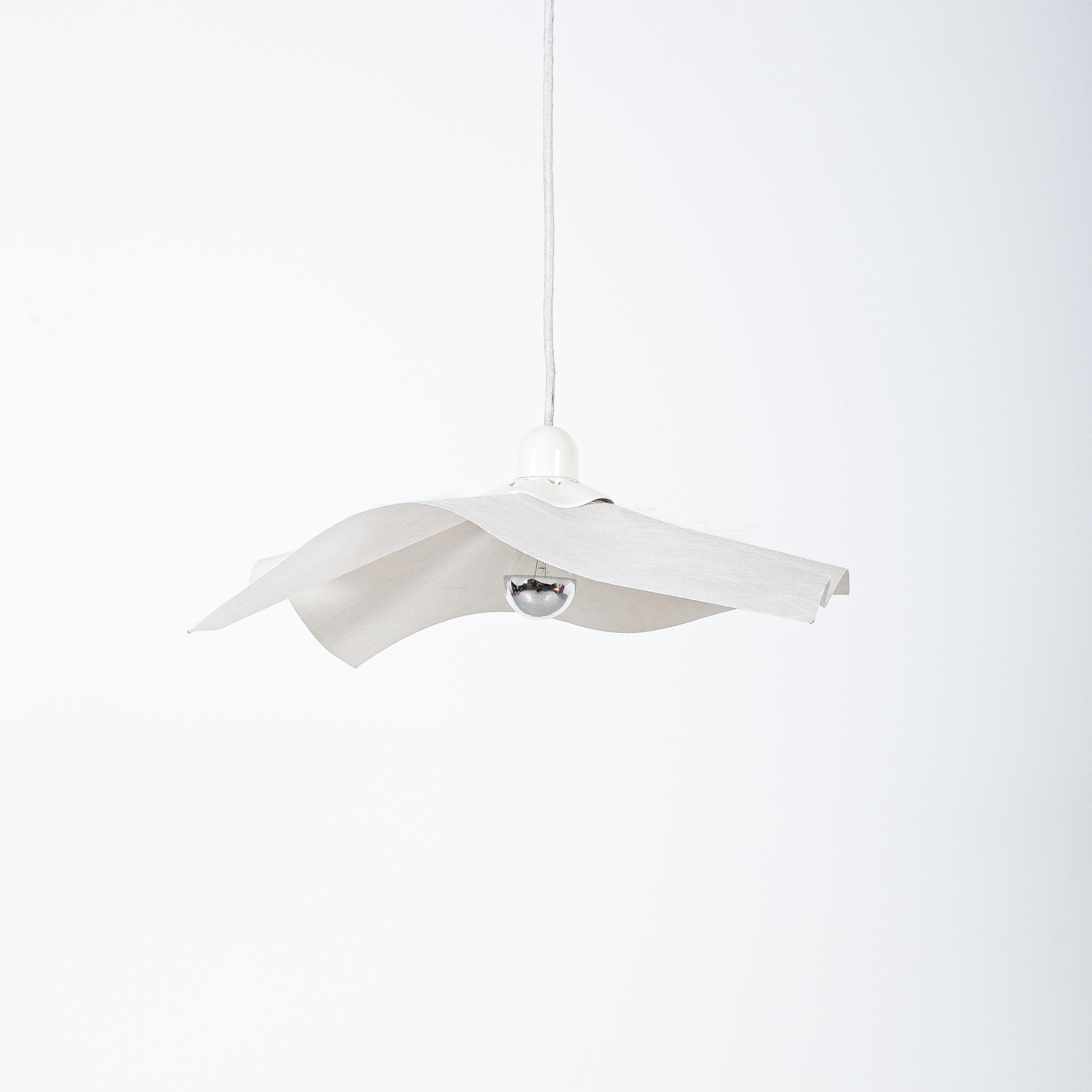 Mario Bellini Pendelleuchten (3) Area 50 von Artemide, Italien, 1976 (Harz) im Angebot
