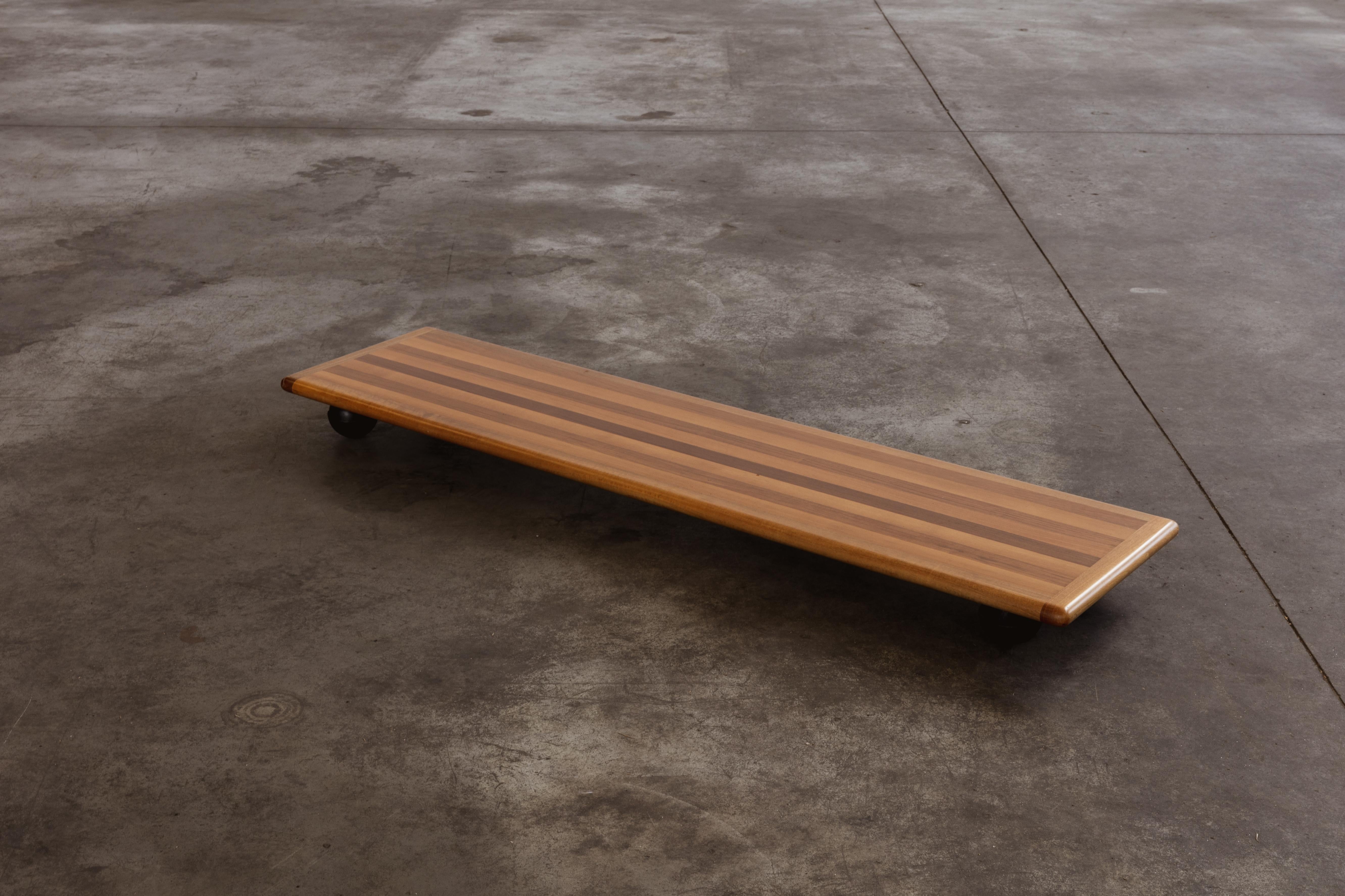 Mario Bellini „Pianura“ Rechteckiger Couchtisch für Cassina, 1971 (Holz) im Angebot